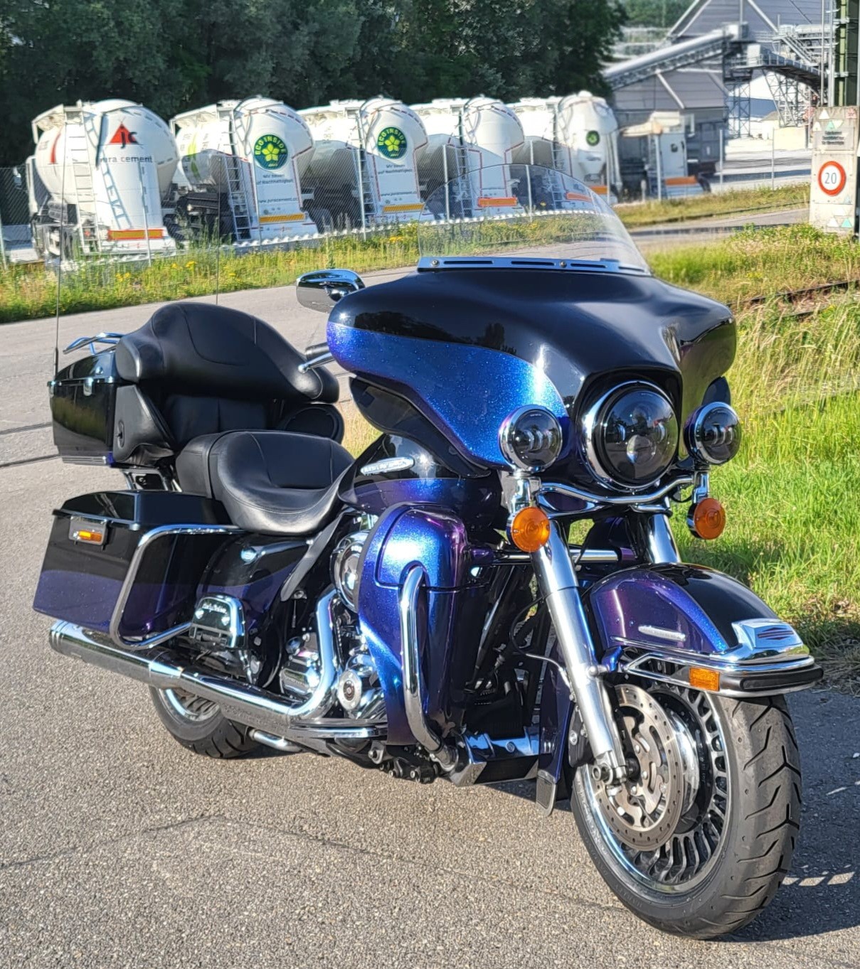 HARLEY-DAVIDSON FLHTK Electra Glide Ultra Limited-Edition 2010 mit Jekyll and Hyde Auspuffanlage-image-0