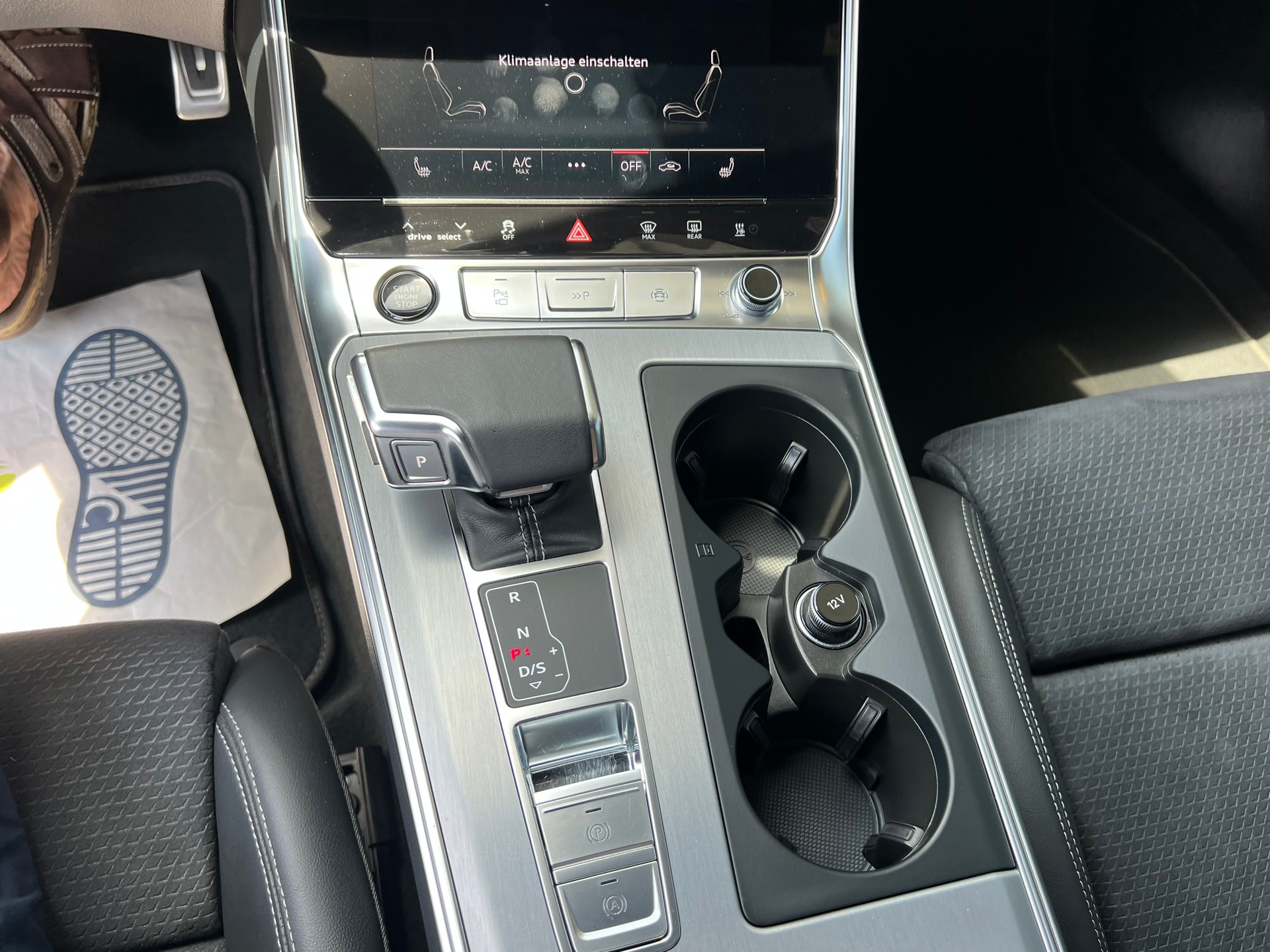 AUDI A6 Avant 3.0 TDI S-Line 4x4 * Navi * Teilleder Rückfahrtkamera * Head -up Display * Standheizung *AHK 2000 kg.*Assistenzpaket **-image-17