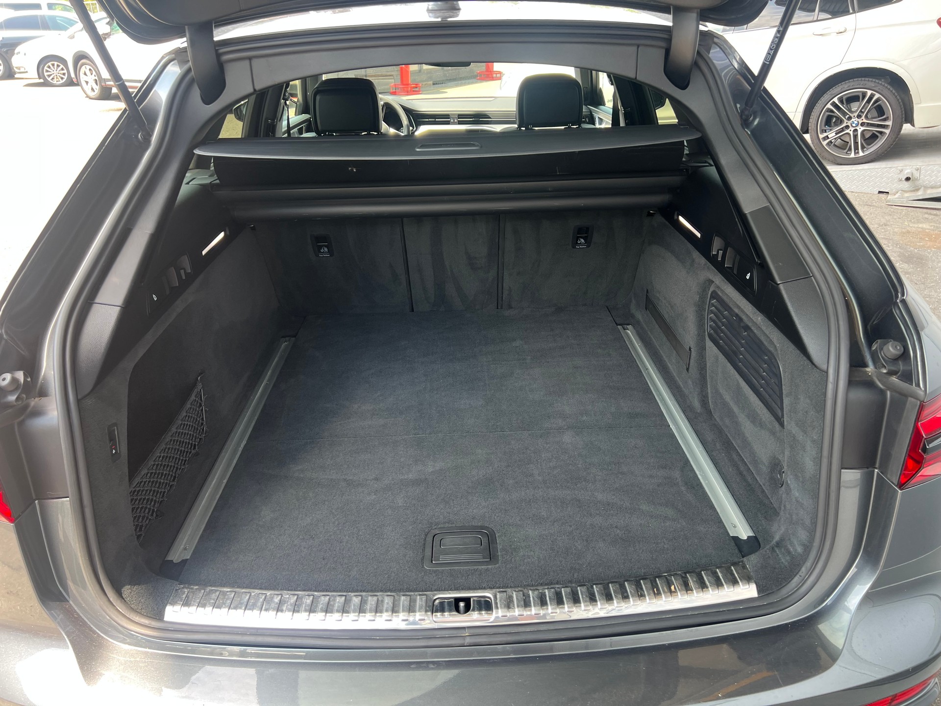 AUDI A6 Avant 3.0 TDI S-Line 4x4 * Navi * Teilleder Rückfahrtkamera * Head -up Display * Standheizung *AHK 2000 kg.*Assistenzpaket **-image-7