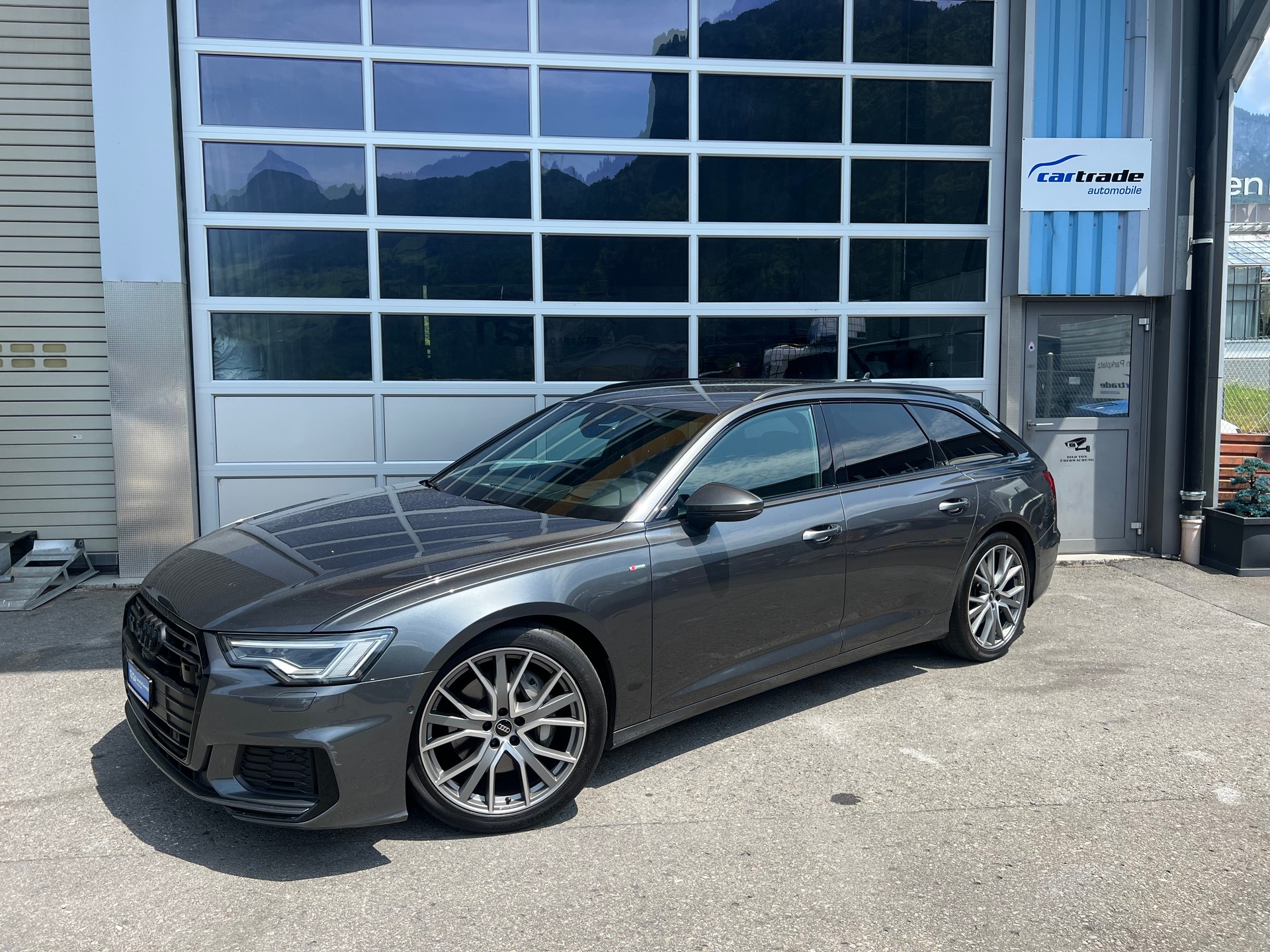 AUDI A6 Avant 3.0 TDI S-Line 4x4 * Navi * Teilleder Rückfahrtkamera * Head -up Display * Standheizung *AHK 2000 kg.*Assistenzpaket **