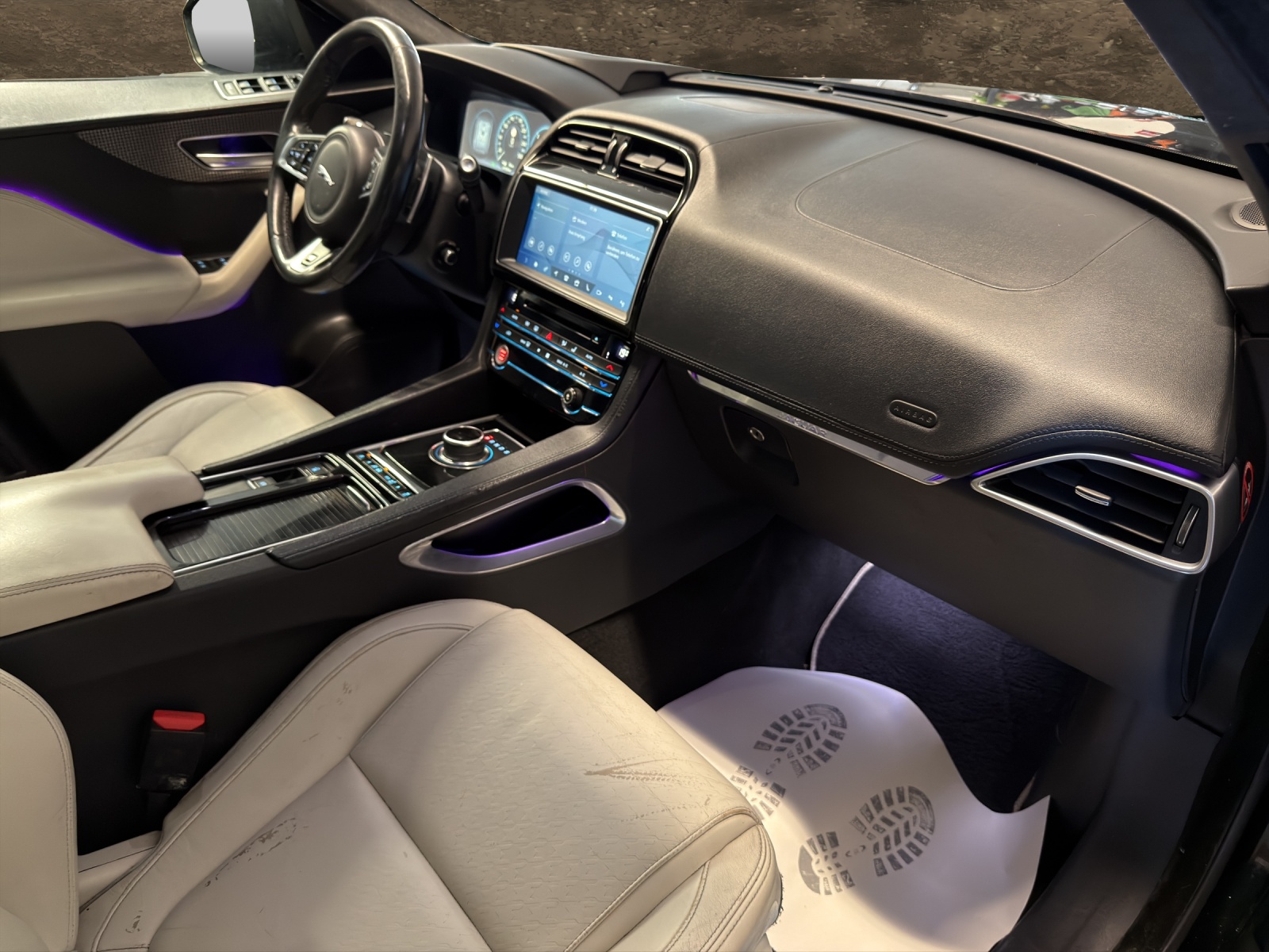 JAGUAR F-Pace 3.0 TD R-Sport AWD Automatik-image-13