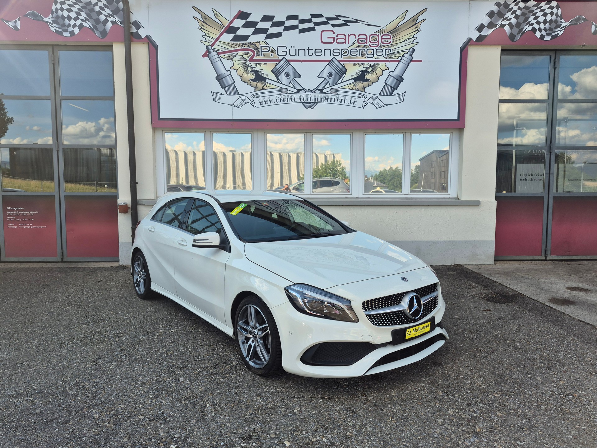 MERCEDES-BENZ A 200 AMG Line 7G-DCT