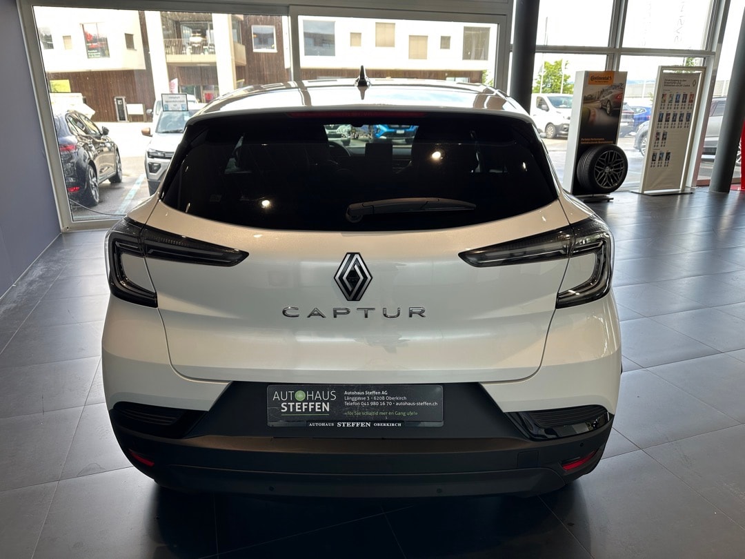 RENAULT Captur 1.3 TCe Techno-image-5