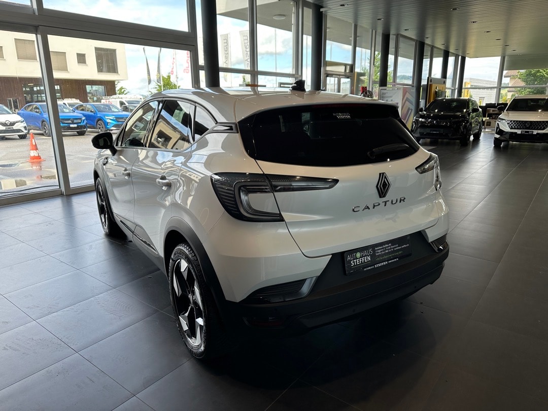 RENAULT Captur 1.3 TCe Techno-image-4