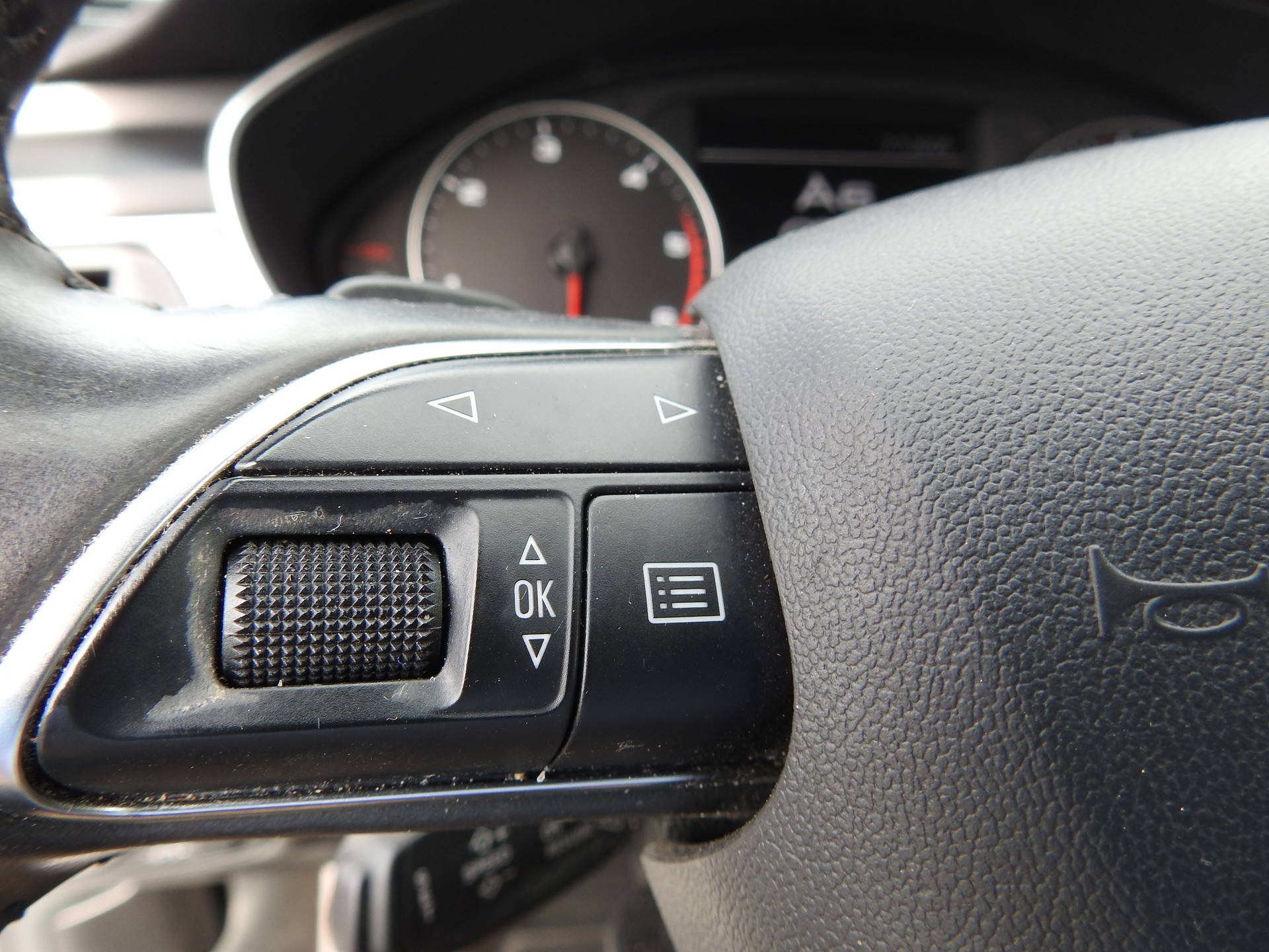 AUDI A6 Avant 3.0 TDI V6 quattro S-tronic-image-27