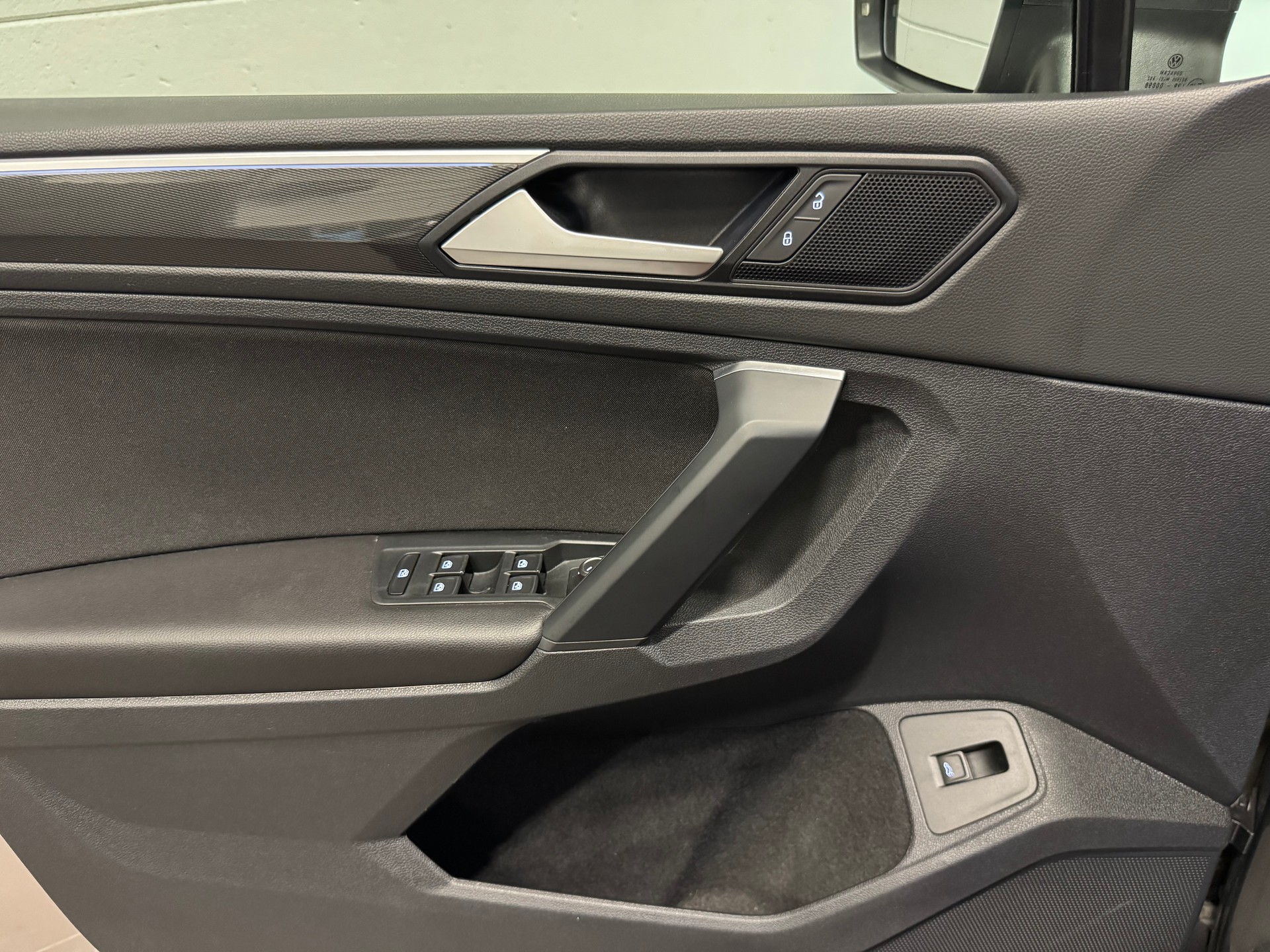 VW Tiguan 2.0TSI Highline 4Motion DSG-image-28
