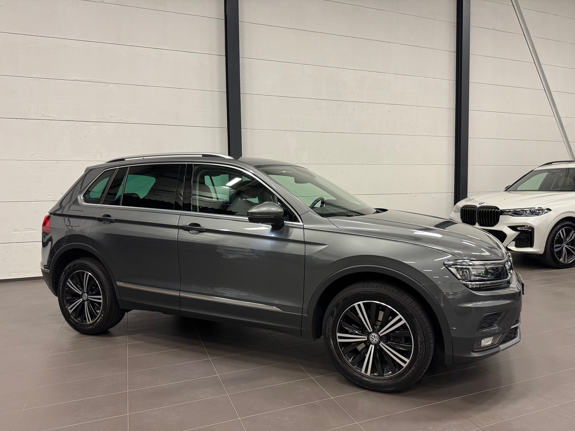 VW Tiguan 2.0TSI Highline 4Motion DSG-image-5