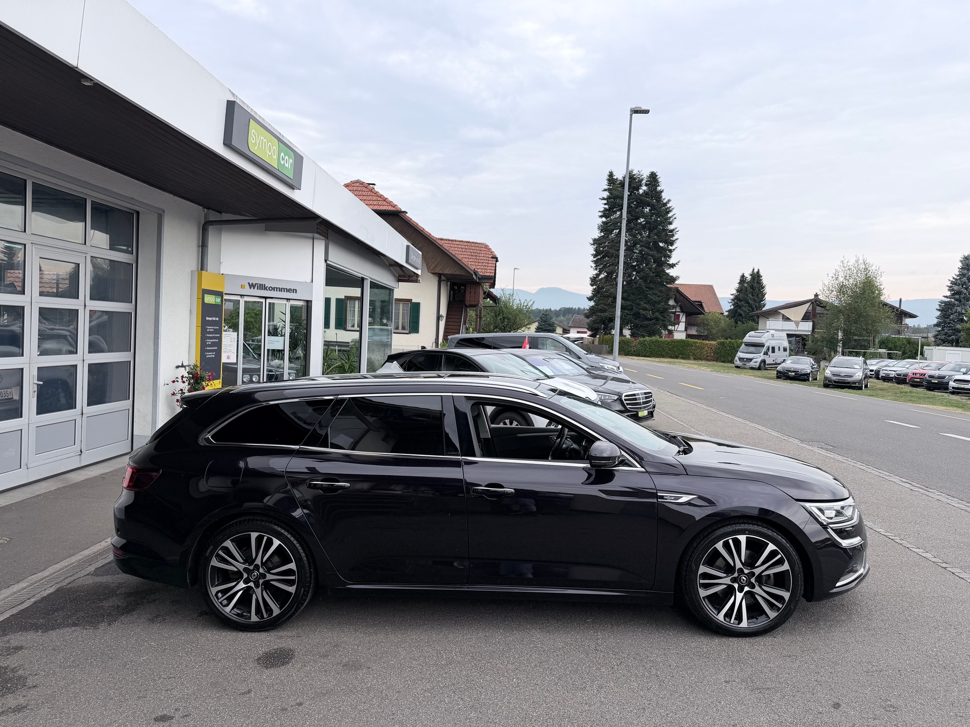 RENAULT Talisman Grandtour 1.6 TCe Initiale EDC+++TOP AUSGESTATTET+++-showroom-element-3