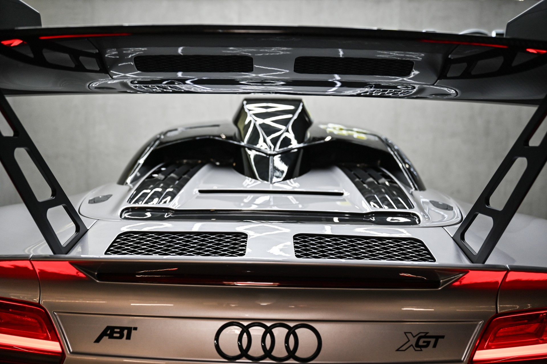 AUDI R8 ABT XGT "1 of 99"-image-23