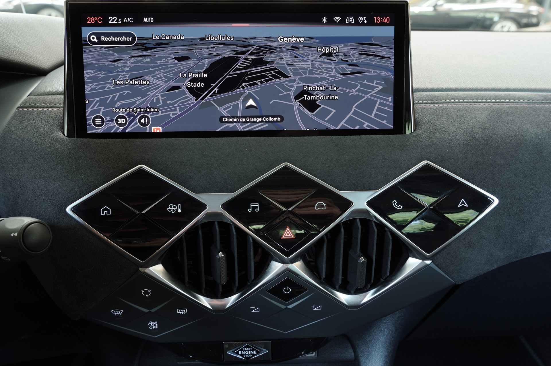 DS AUTOMOBILES DS 3 E-Tense 156 Ligne Noire-image-13