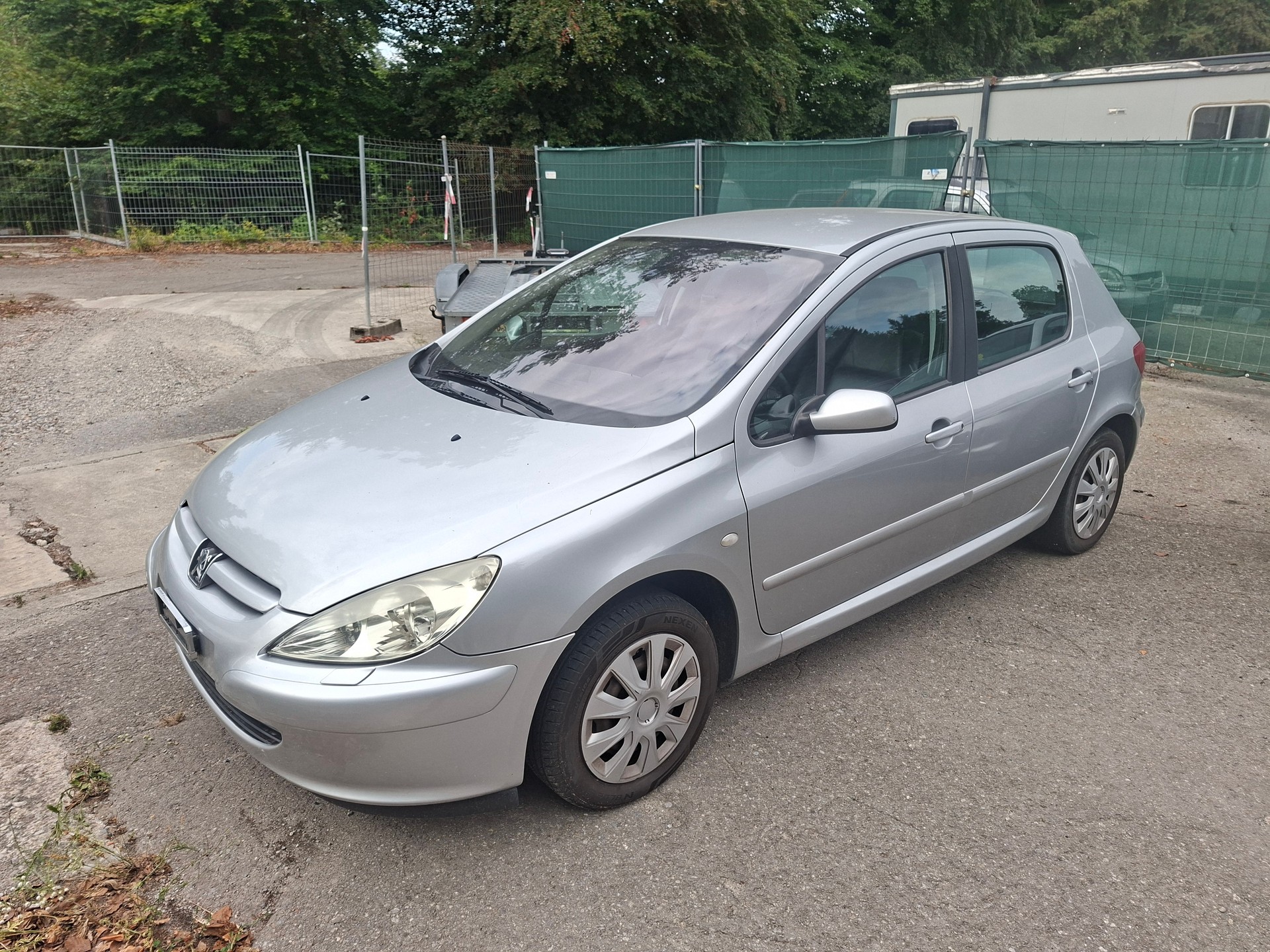 PEUGEOT 307 2.0 16V Black&Silver Edition