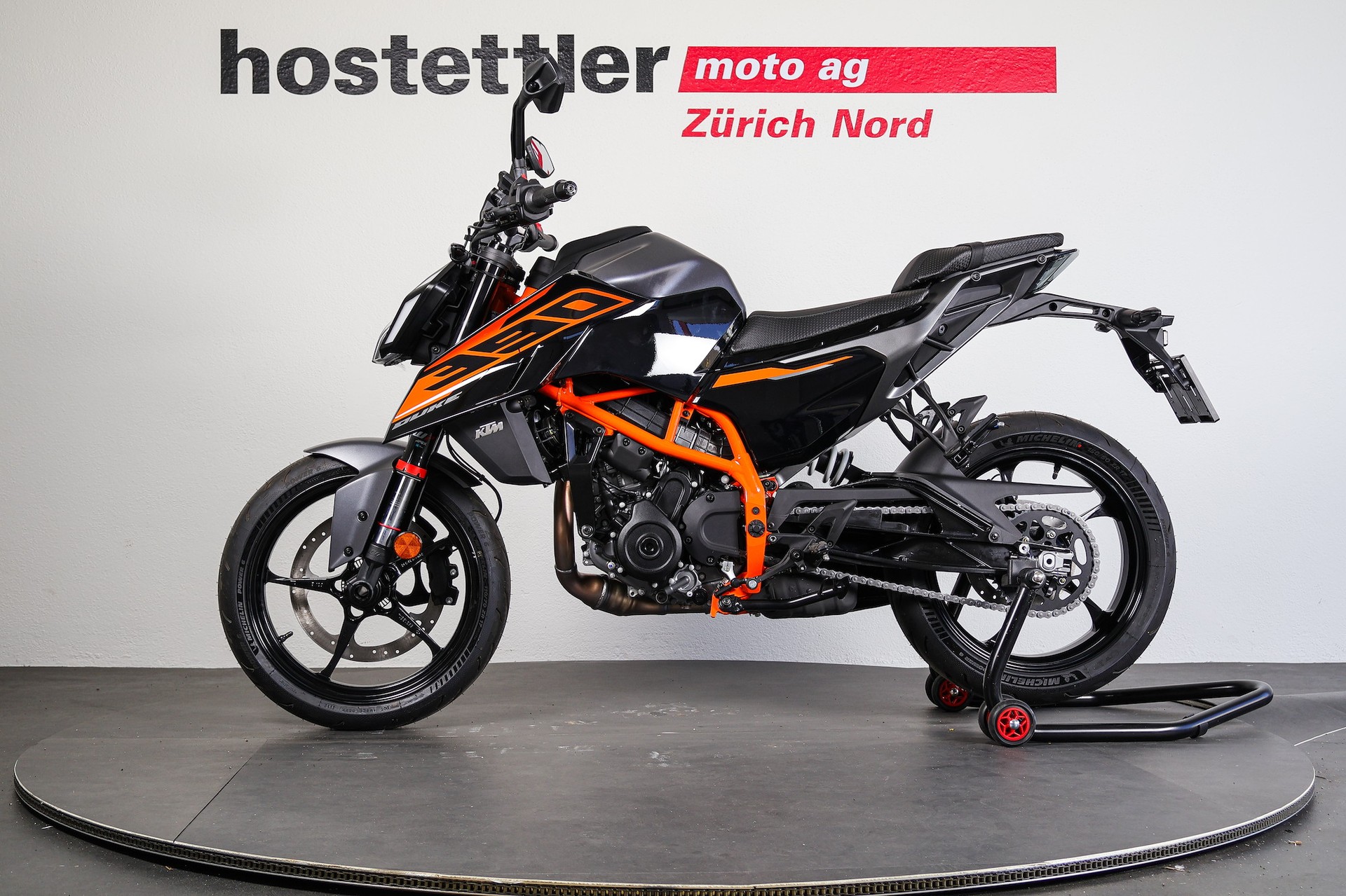 KTM 390 Duke-image-4