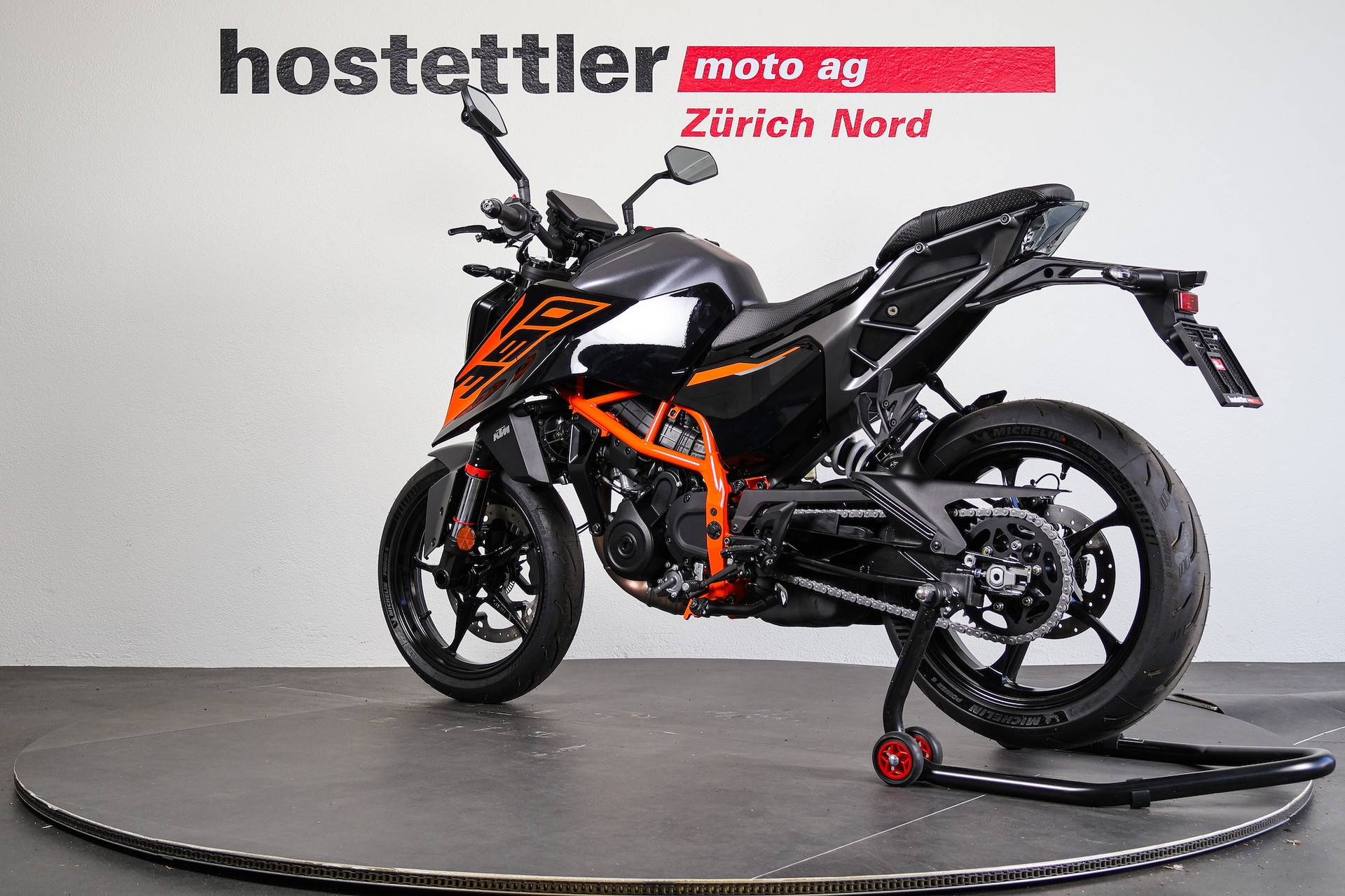 KTM 390 Duke-image-3
