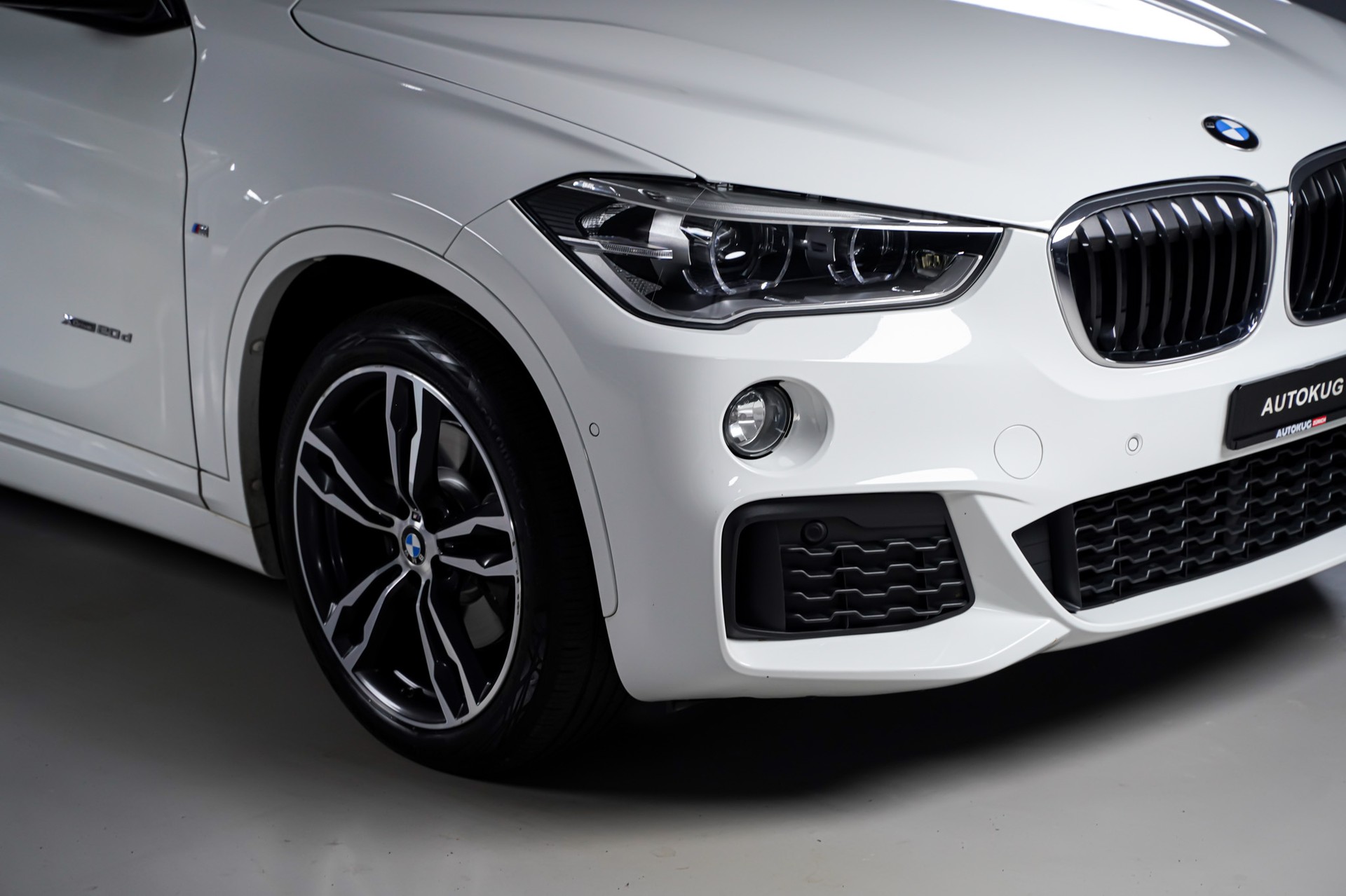 BMW X1 xDrive 20d M Sport Steptronic-showroom-element-3
