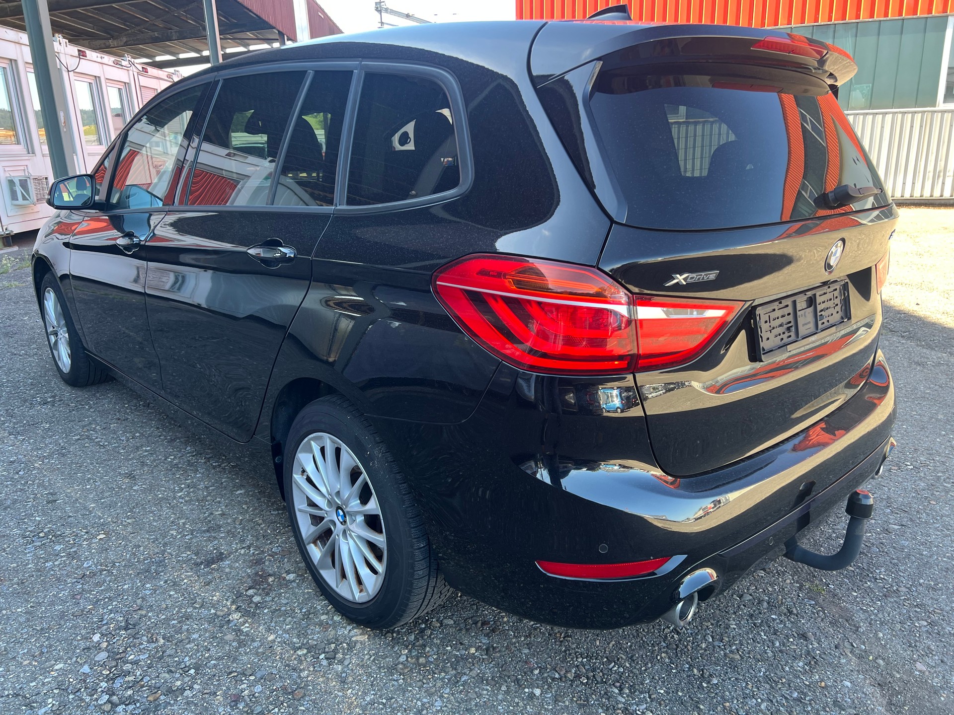 BMW 218d xDrive Gran Tourer Steptronic Luxury Line-image-1