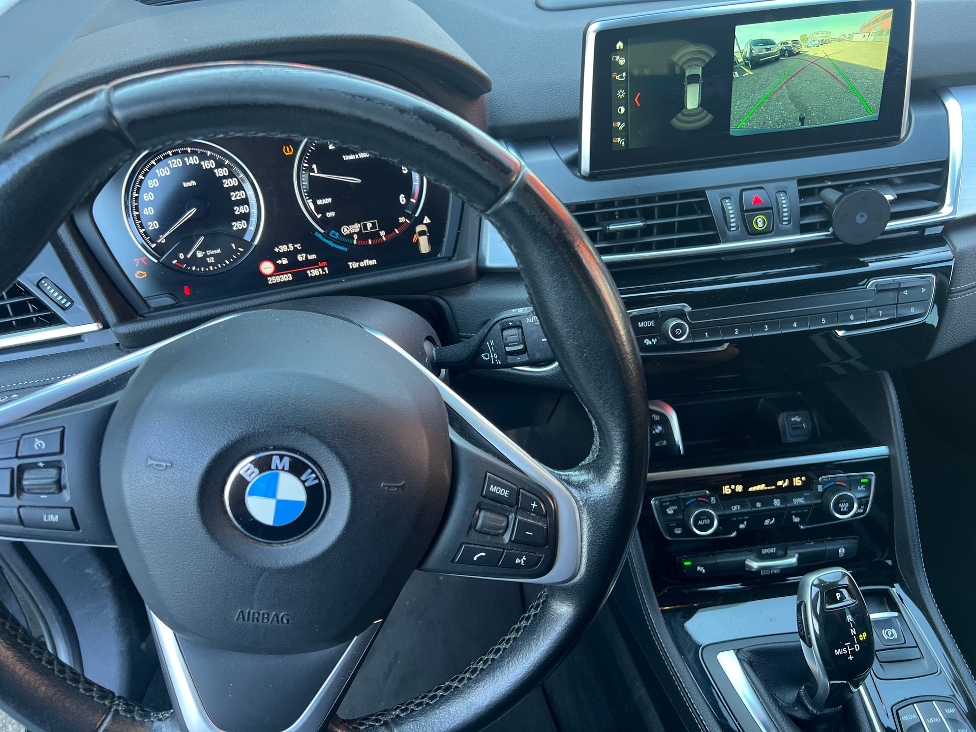 BMW 218d xDrive Gran Tourer Steptronic Luxury Line-image-4