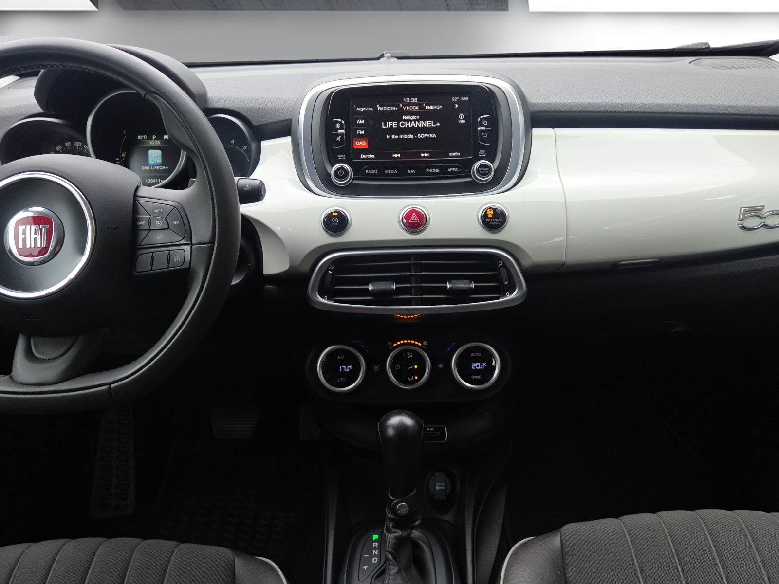 FIAT 500X 1.4T Lounge DCT-image-11