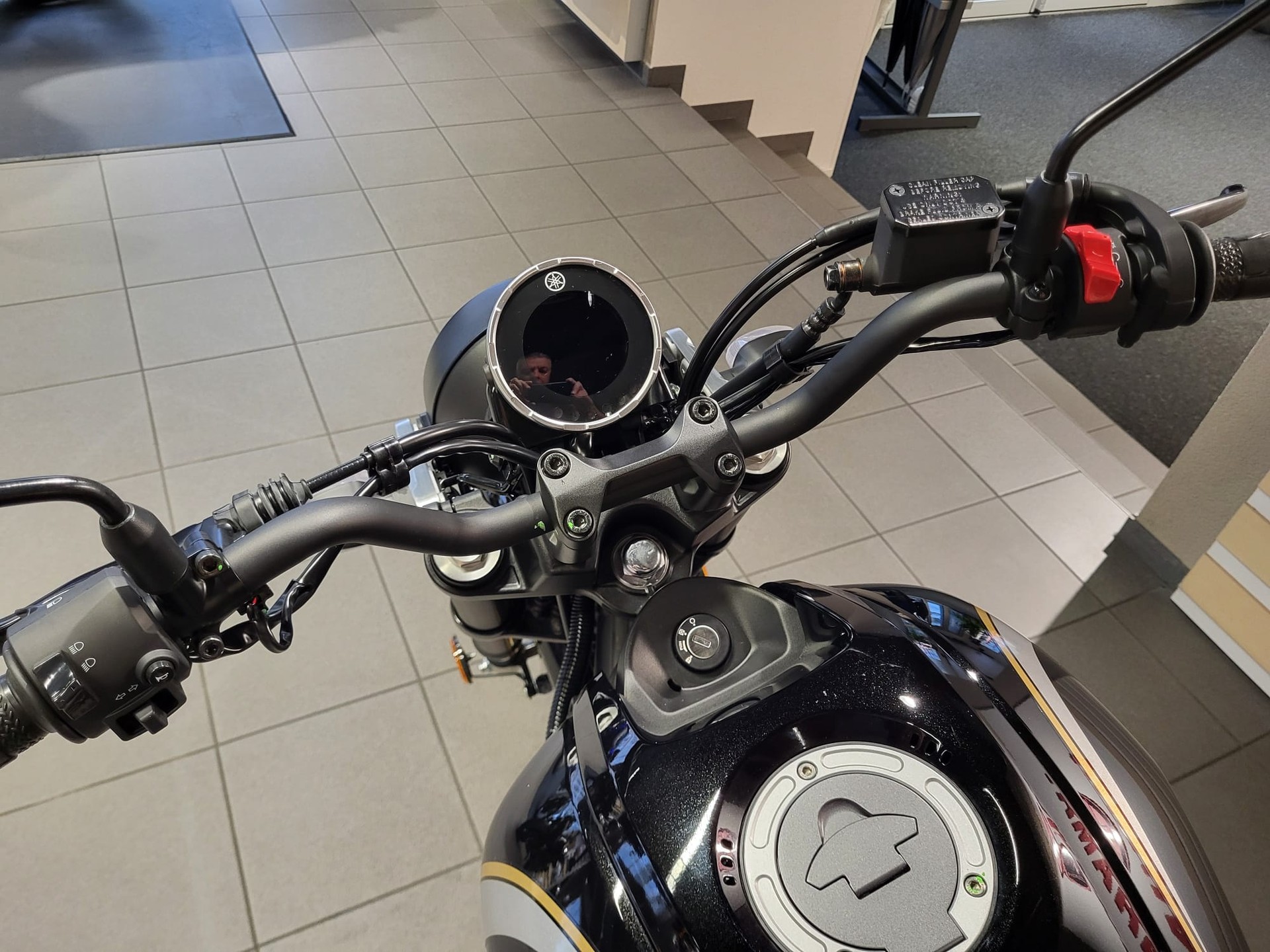 YAMAHA XSR 125 Legacy-image-3