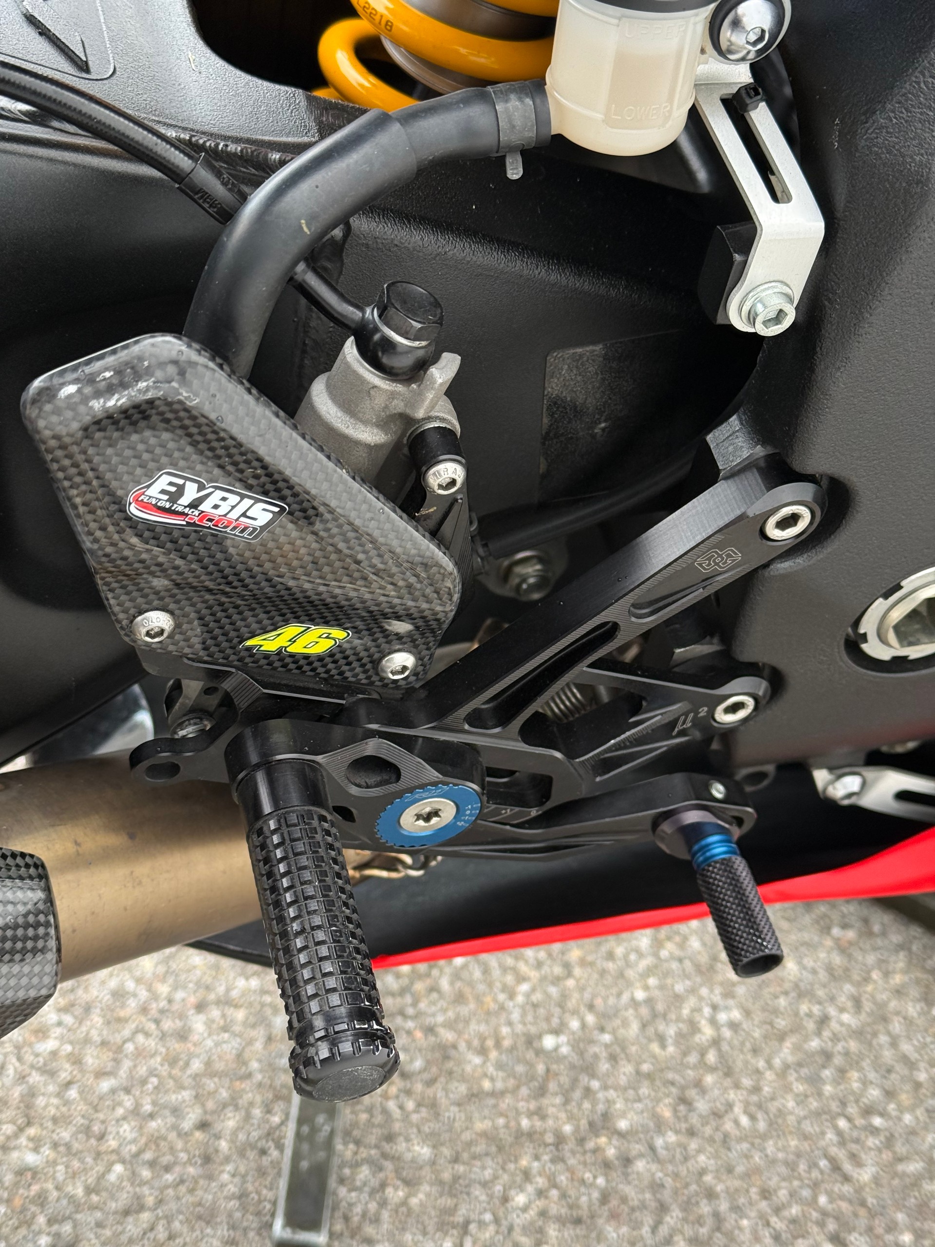 YAMAHA YZF-R1 ABS-image-11