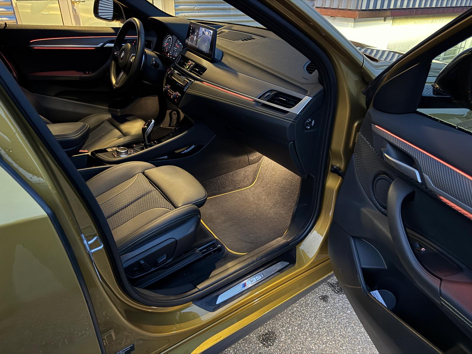 BMW X2 M35i Steptronic-showroom-element-2