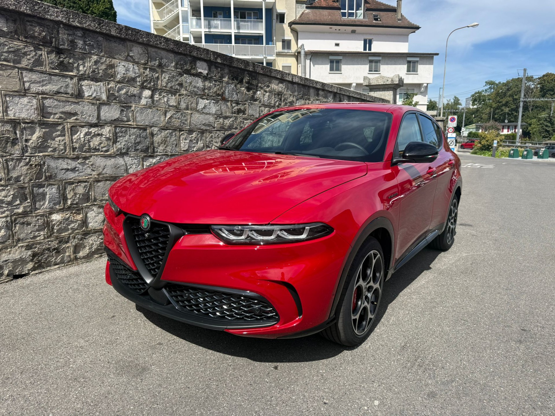 ALFA ROMEO Tonale 1.5 48V Hybrid Veloce-showroom-element-2