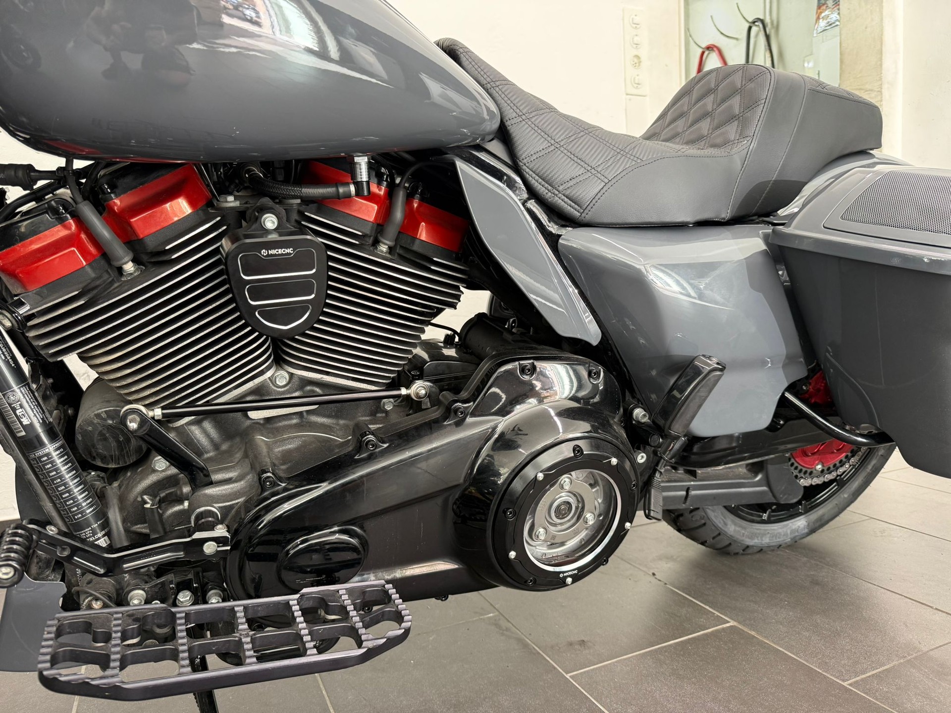 HARLEY-DAVIDSON FLHXSE Street Glide ABS CVO 117-image-7