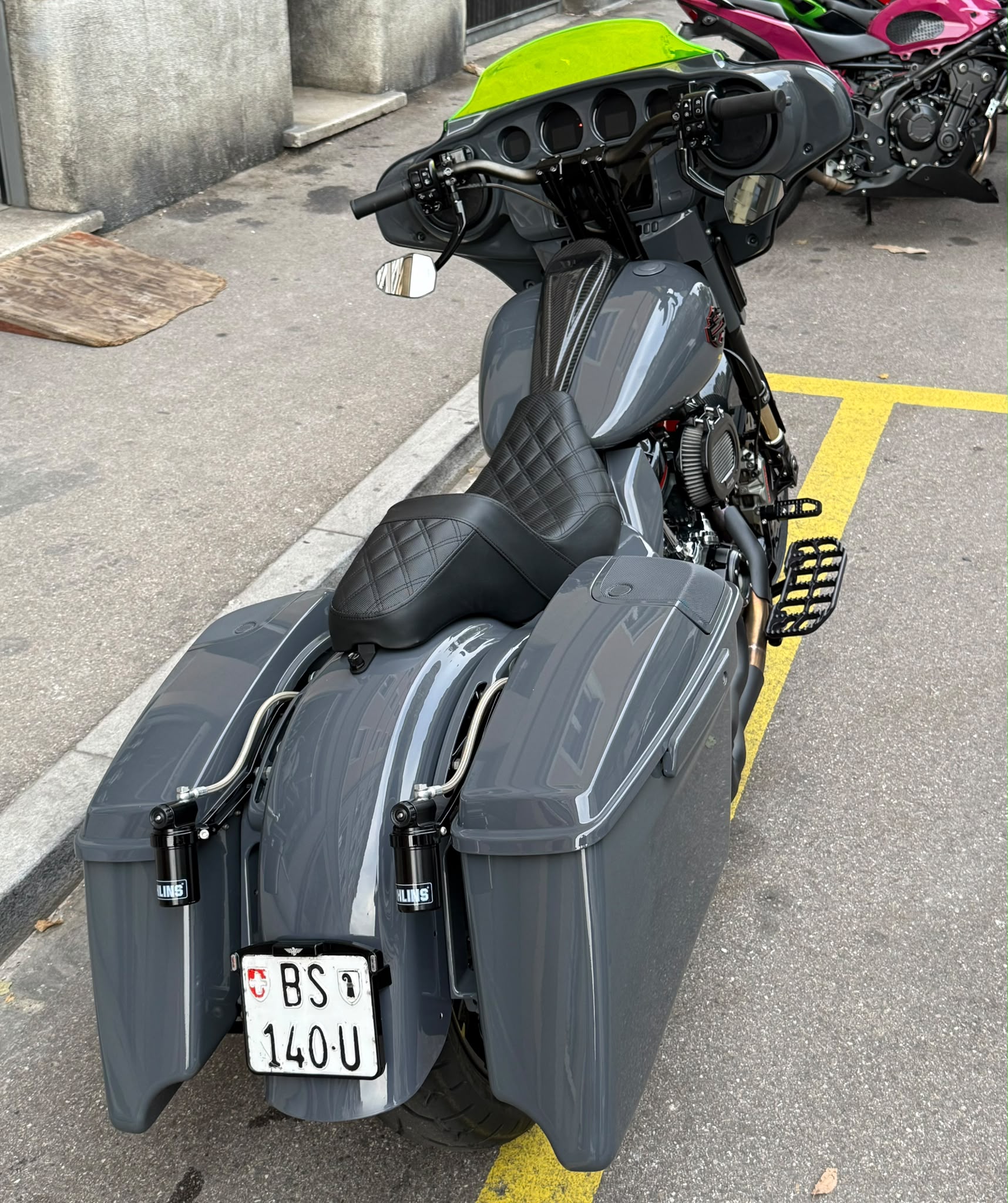 HARLEY-DAVIDSON FLHXSE Street Glide ABS CVO 117-image-3