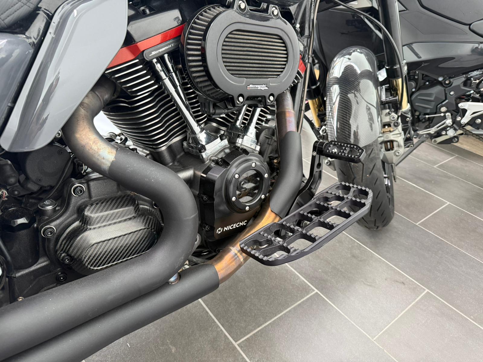HARLEY-DAVIDSON FLHXSE Street Glide ABS CVO 117-image-3