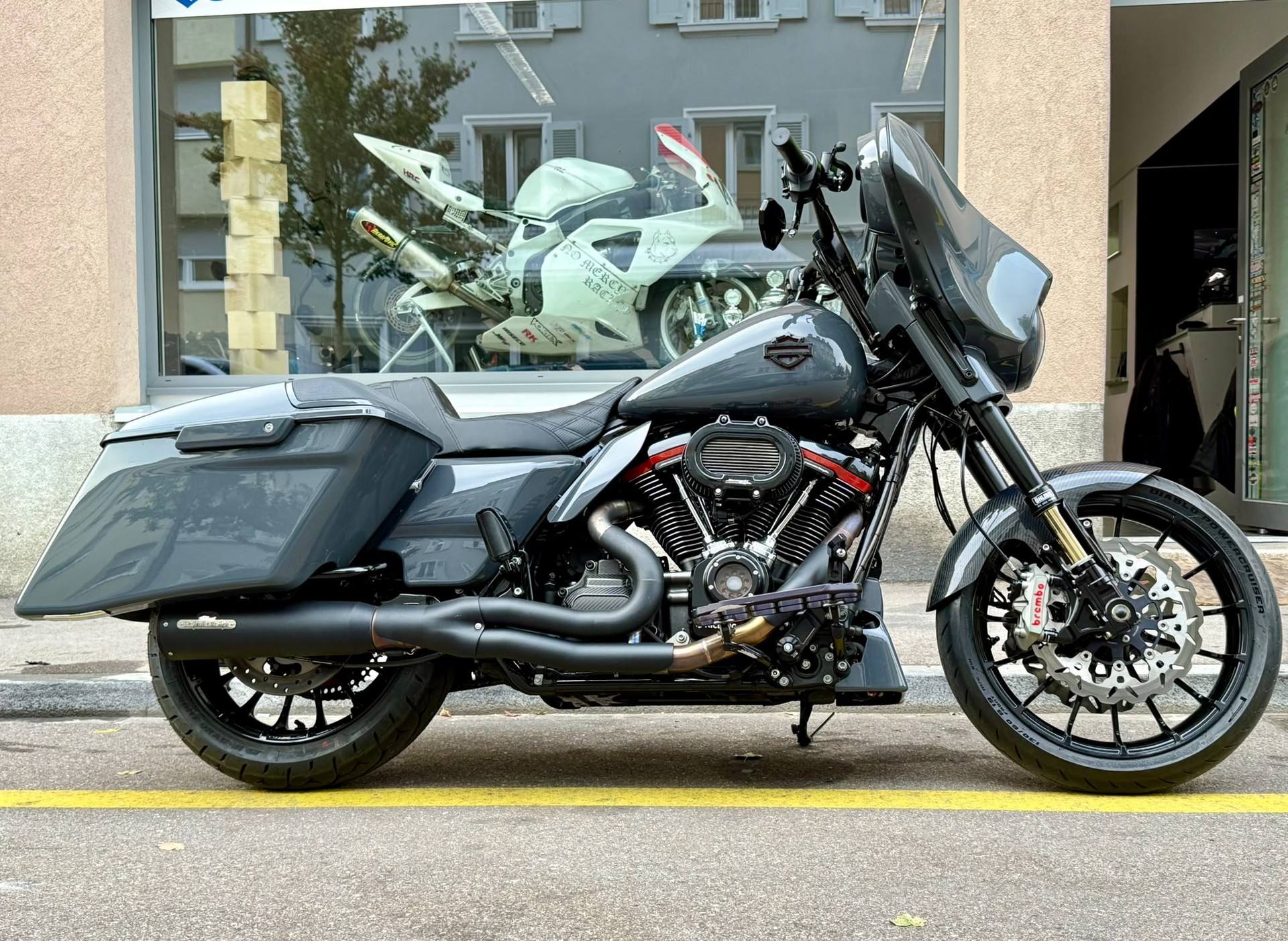 HARLEY-DAVIDSON FLHXSE Street Glide ABS CVO 117-image-0