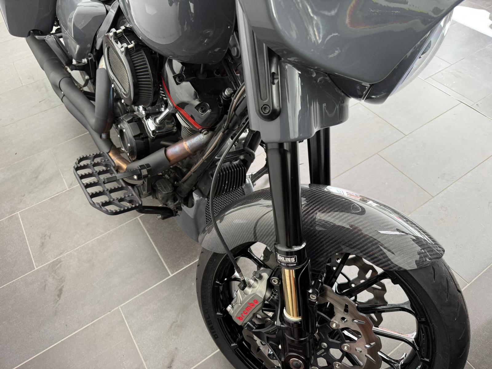 HARLEY-DAVIDSON FLHXSE Street Glide ABS CVO 117-image-5