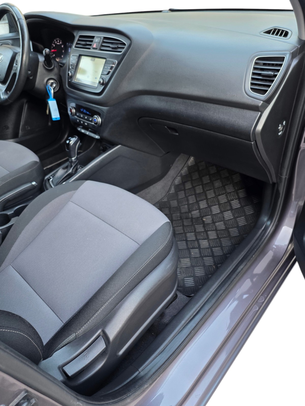 HYUNDAI i20 1.0 T-GDi Amplia DCT-image-15