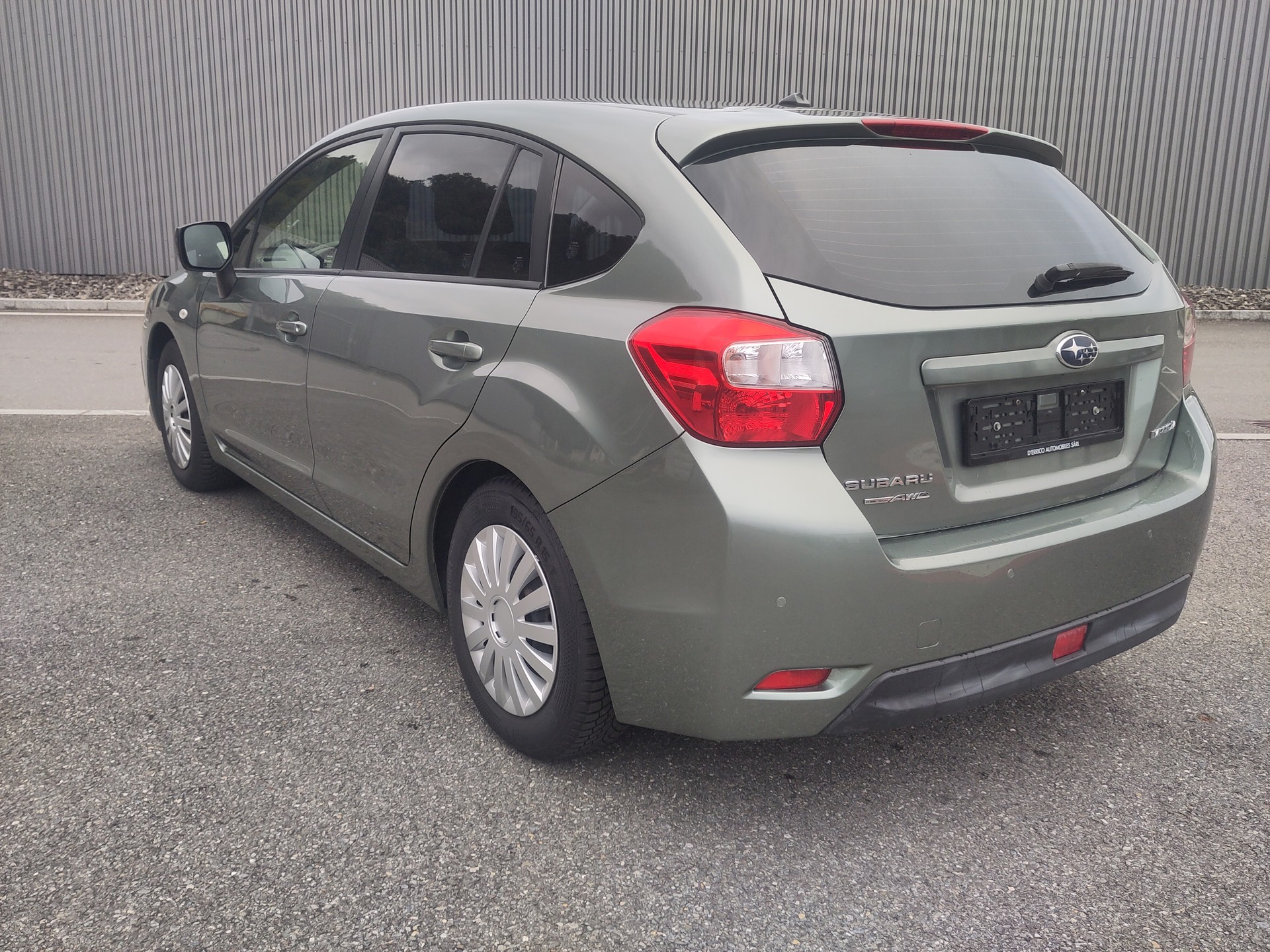 SUBARU Impreza 1.6 Swiss one CVT-showroom-element-2