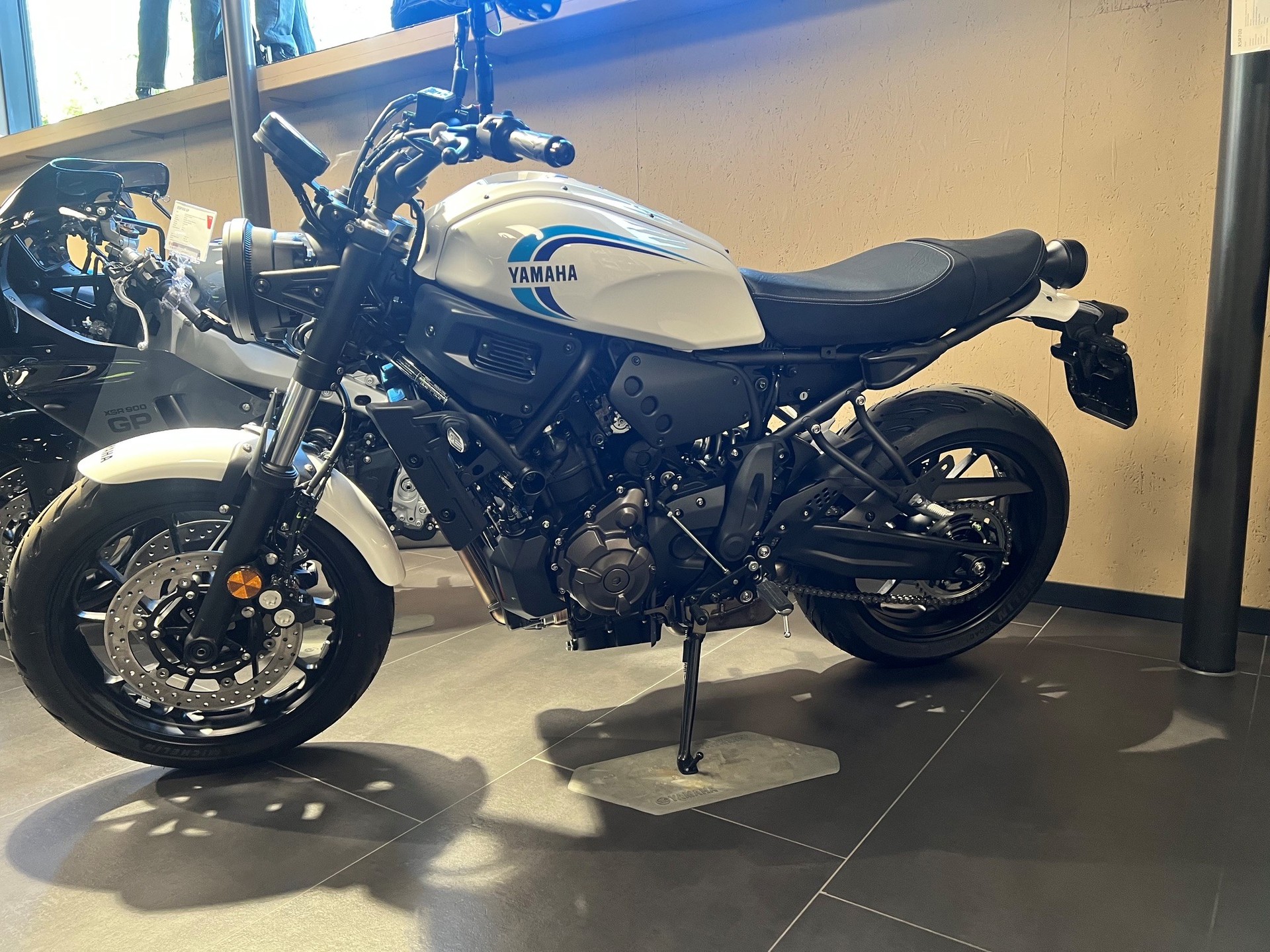 YAMAHA XSR 700 (35kW)-image-1