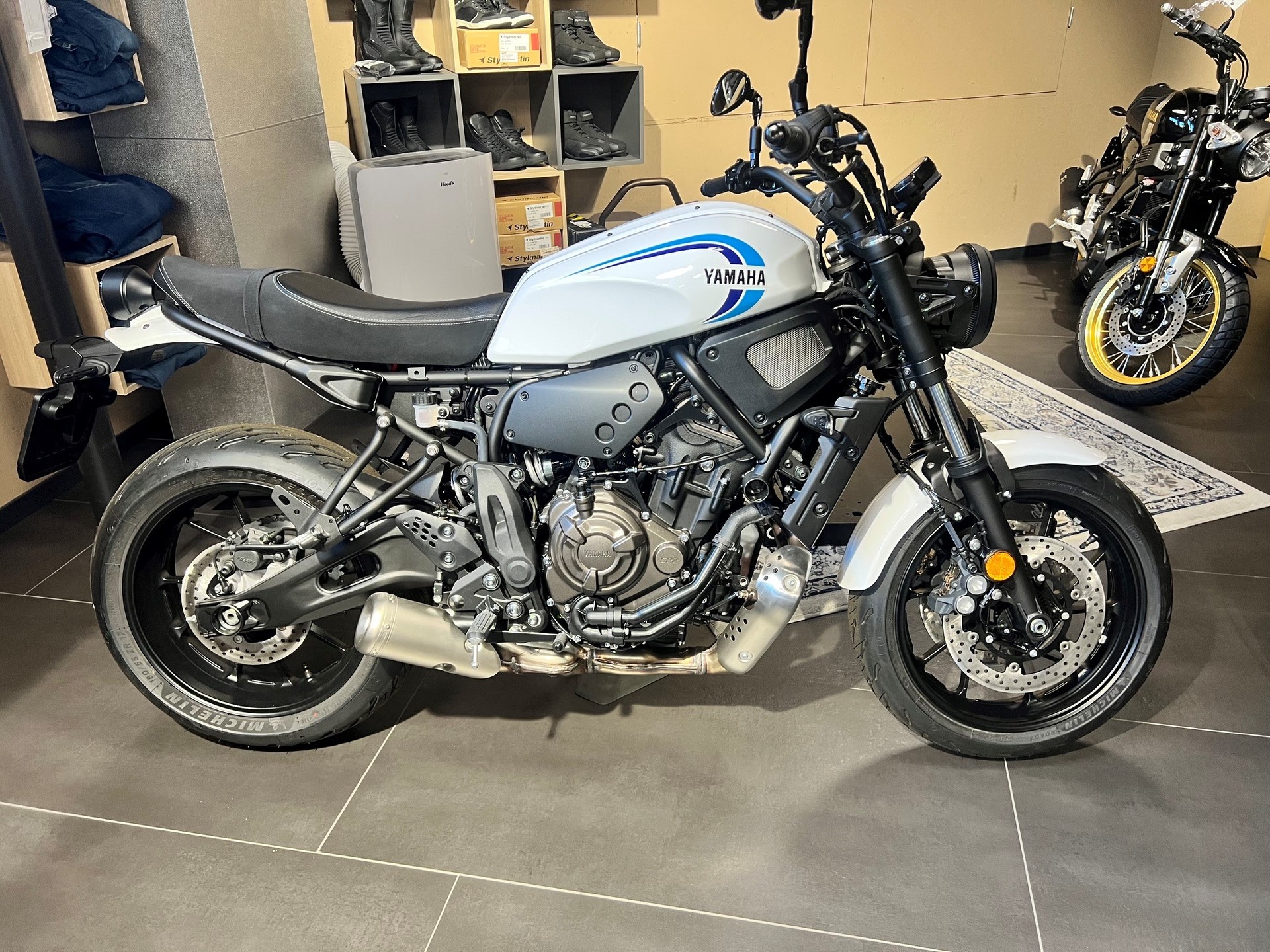 YAMAHA XSR 700 (35kW)-image-0