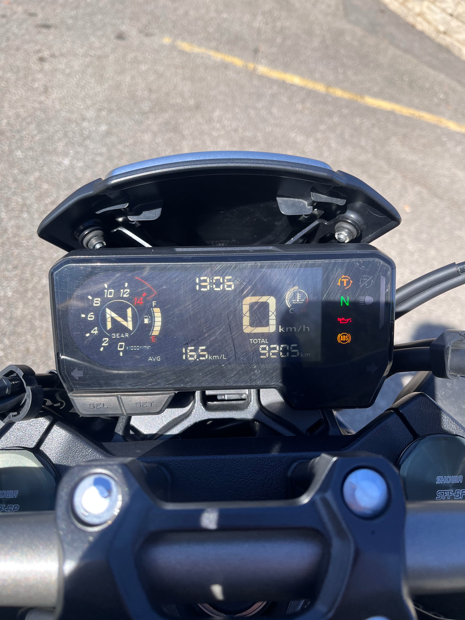HONDA CB 650 R (35kW)-image-7