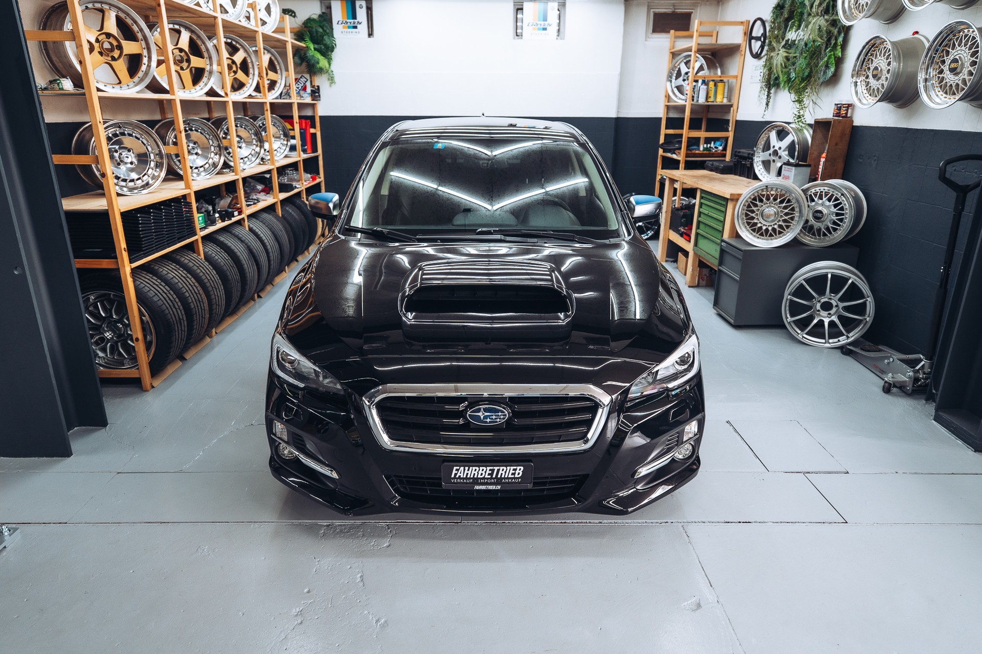 SUBARU Levorg 1.6DIT Swiss S AWD Lineartronic-image-2