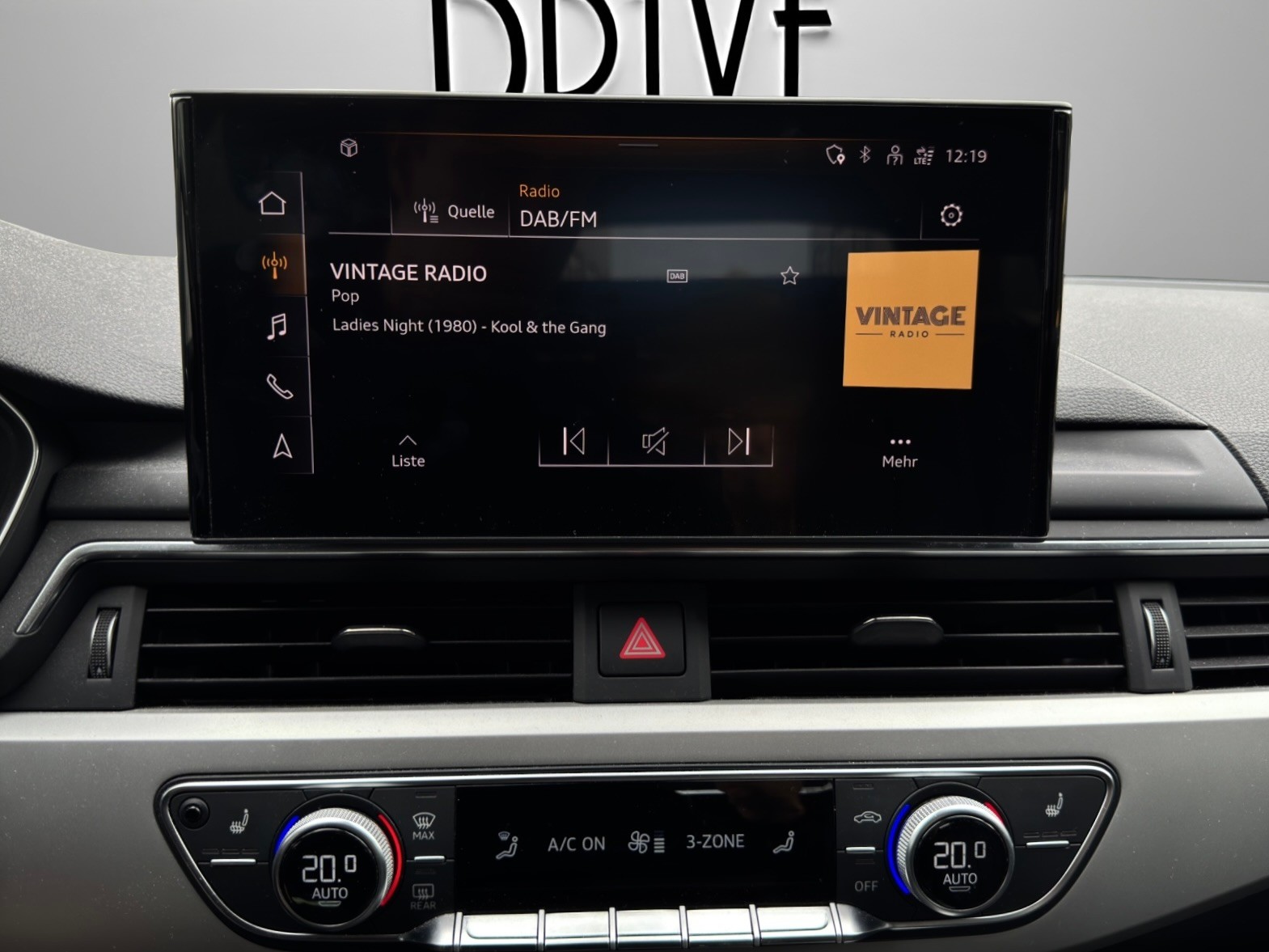 AUDI A4 Avant 35 TDI advanced Attraction S-tronic *Navi*Sitzheizung*DAB+ uvm.*-image-13