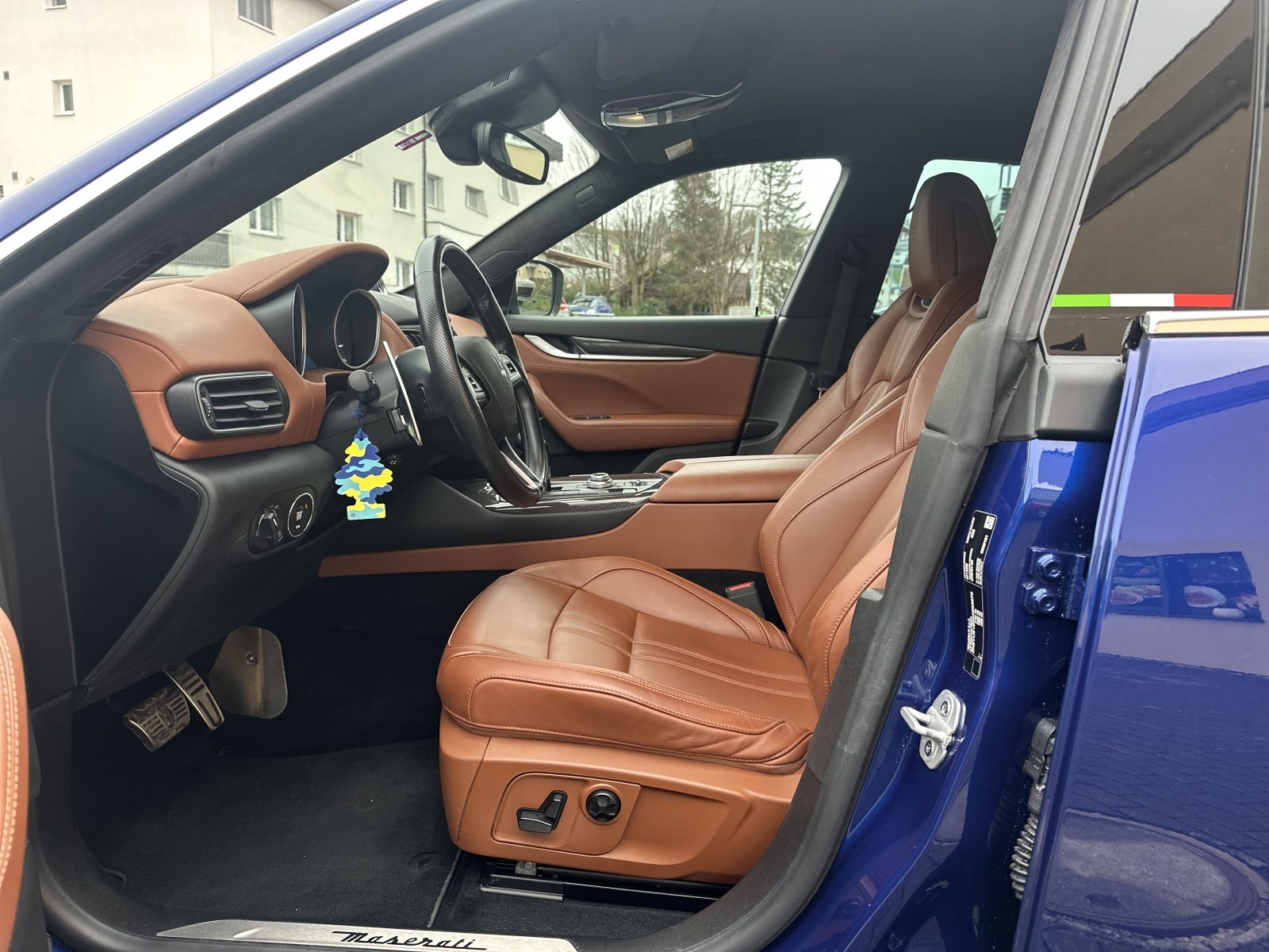 MASERATI Levante S 3.0 V6 GranSport Automatica-image-4