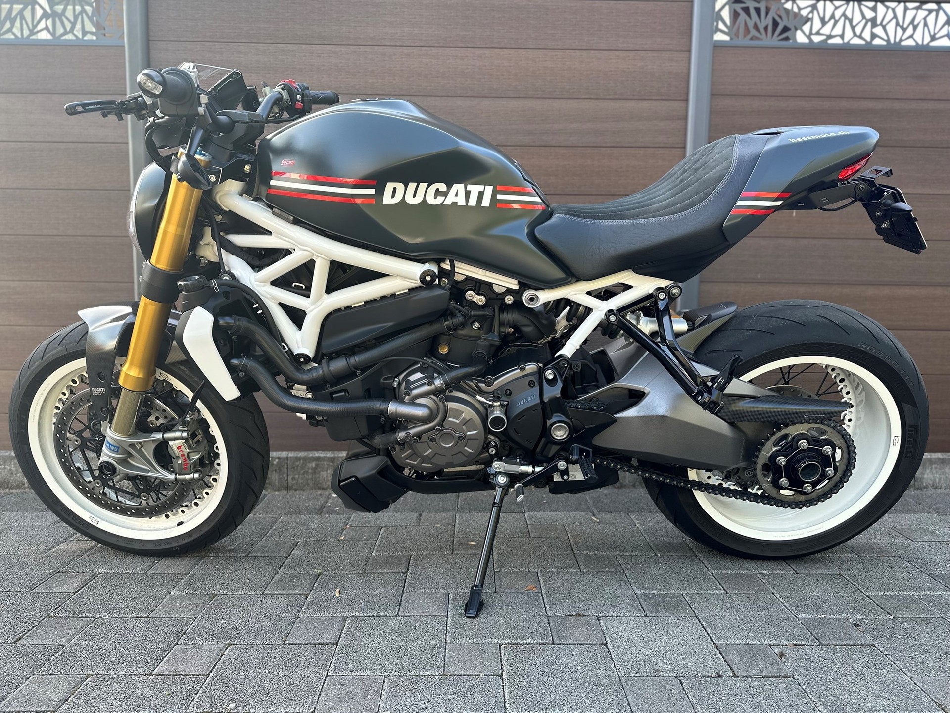 DUCATI Monster 1200 S-image-8