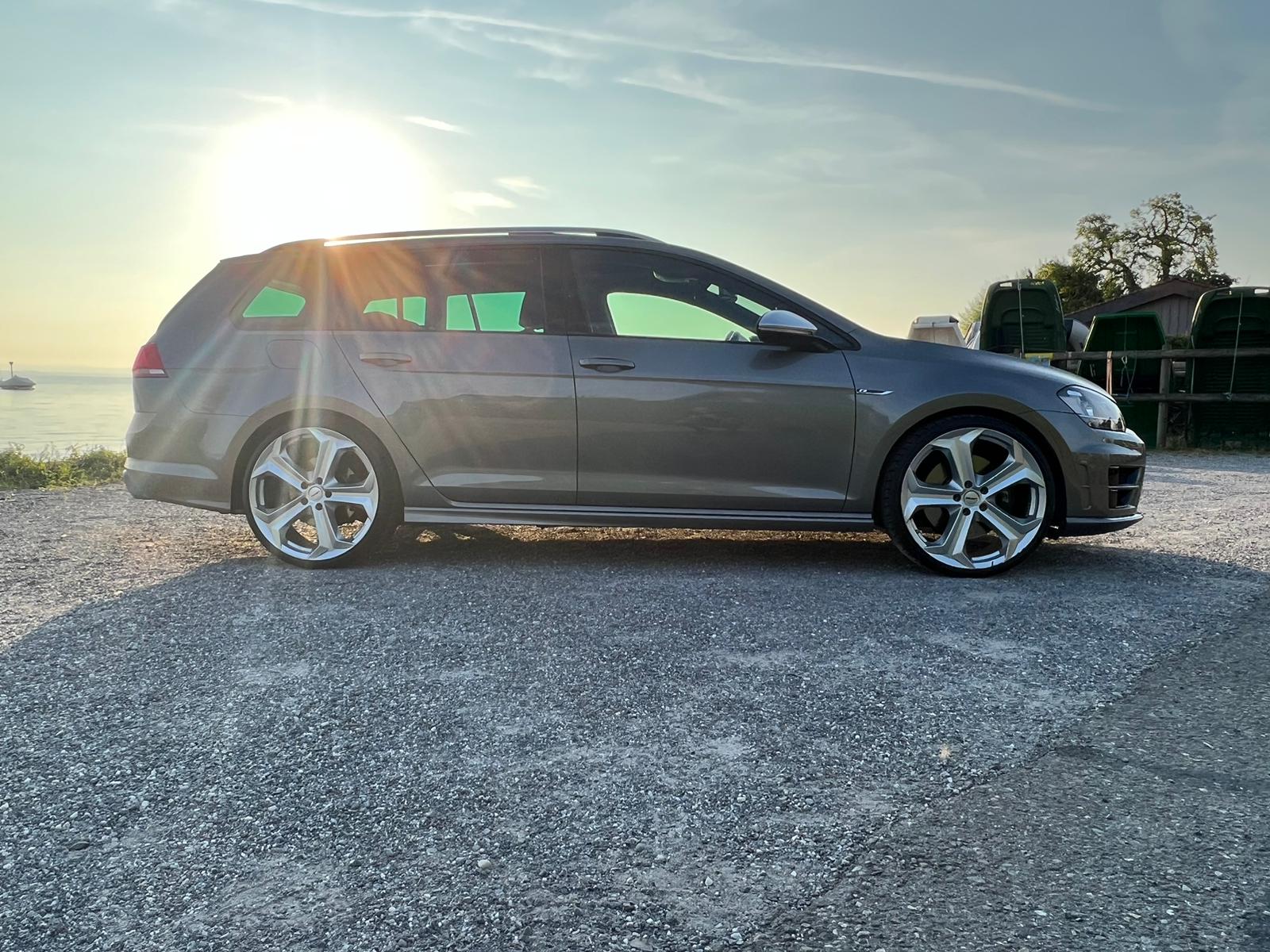VW Golf Variant 2.0 TSI R 4 Motion DSG-image-6