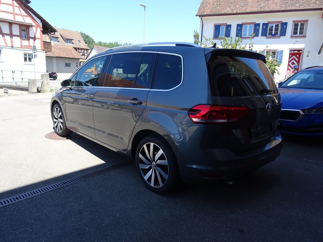 VW Touran 2.0 TDI SCR Highline DSG * 7-Plätzer *-showroom-element-3