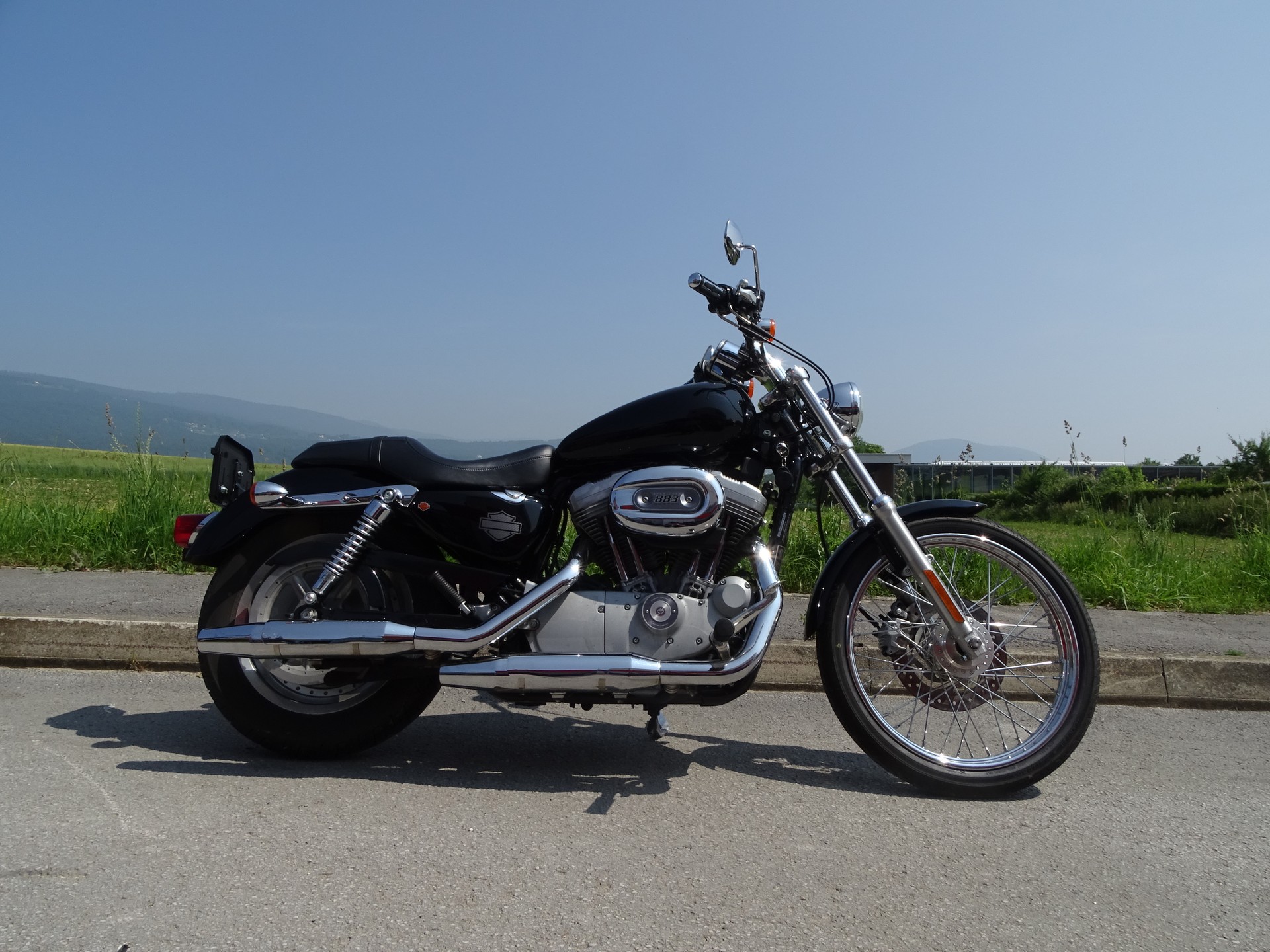 HARLEY-DAVIDSON XL 883 C Sportster Custom-image-1