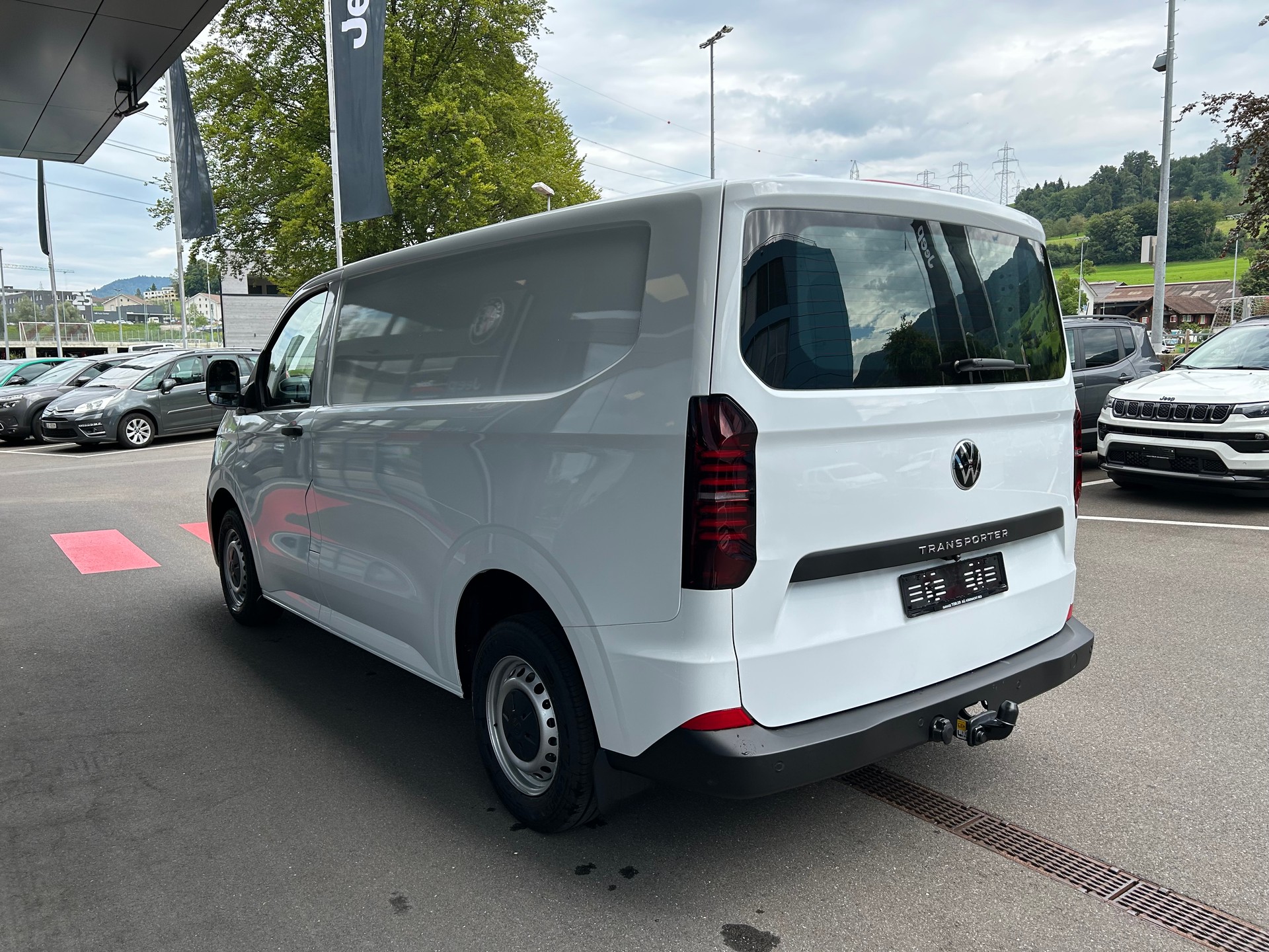 VW Transporter 2.0 TDI Automat-image-5