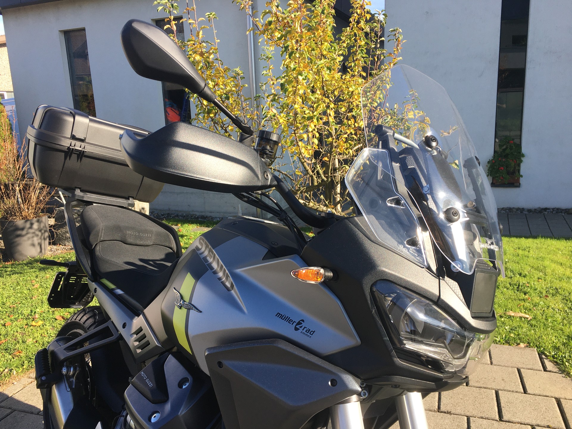 MOTO GUZZI Stelvio PFF Rider Assistance Solution-image-1
