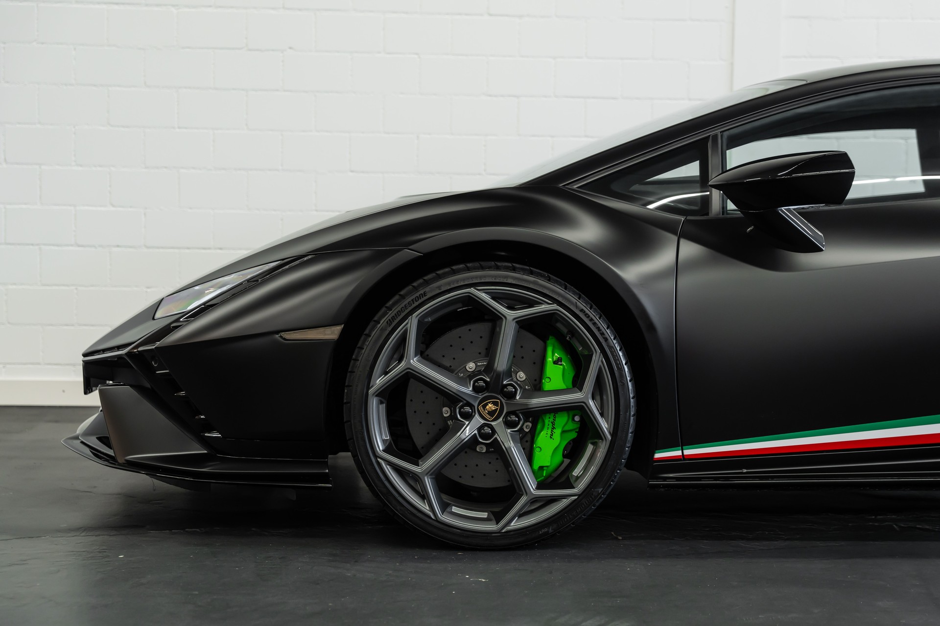 LAMBORGHINI Huracan TECNICA Coupé DCT-image-12
