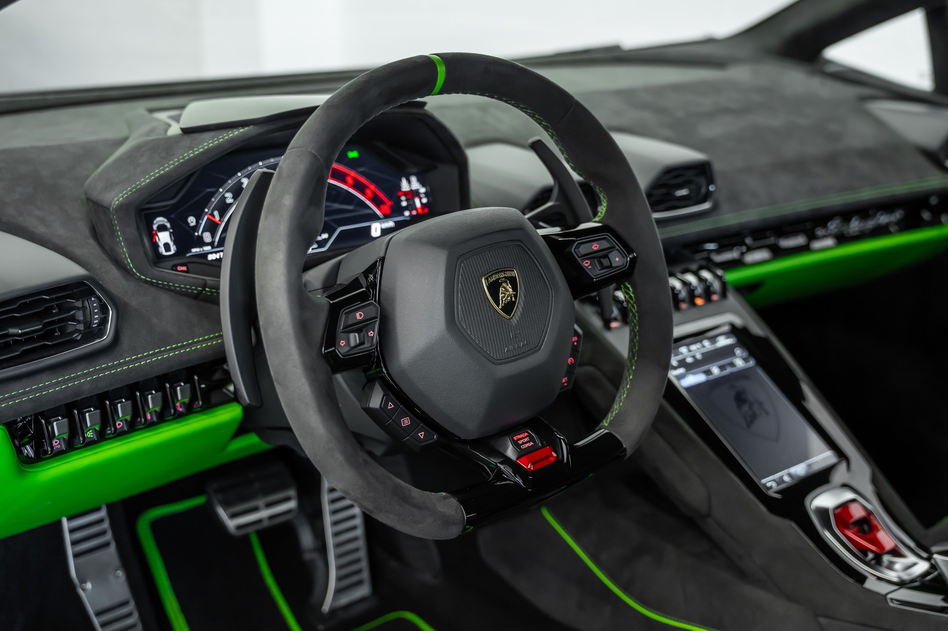 LAMBORGHINI Huracan TECNICA Coupé DCT-image-17