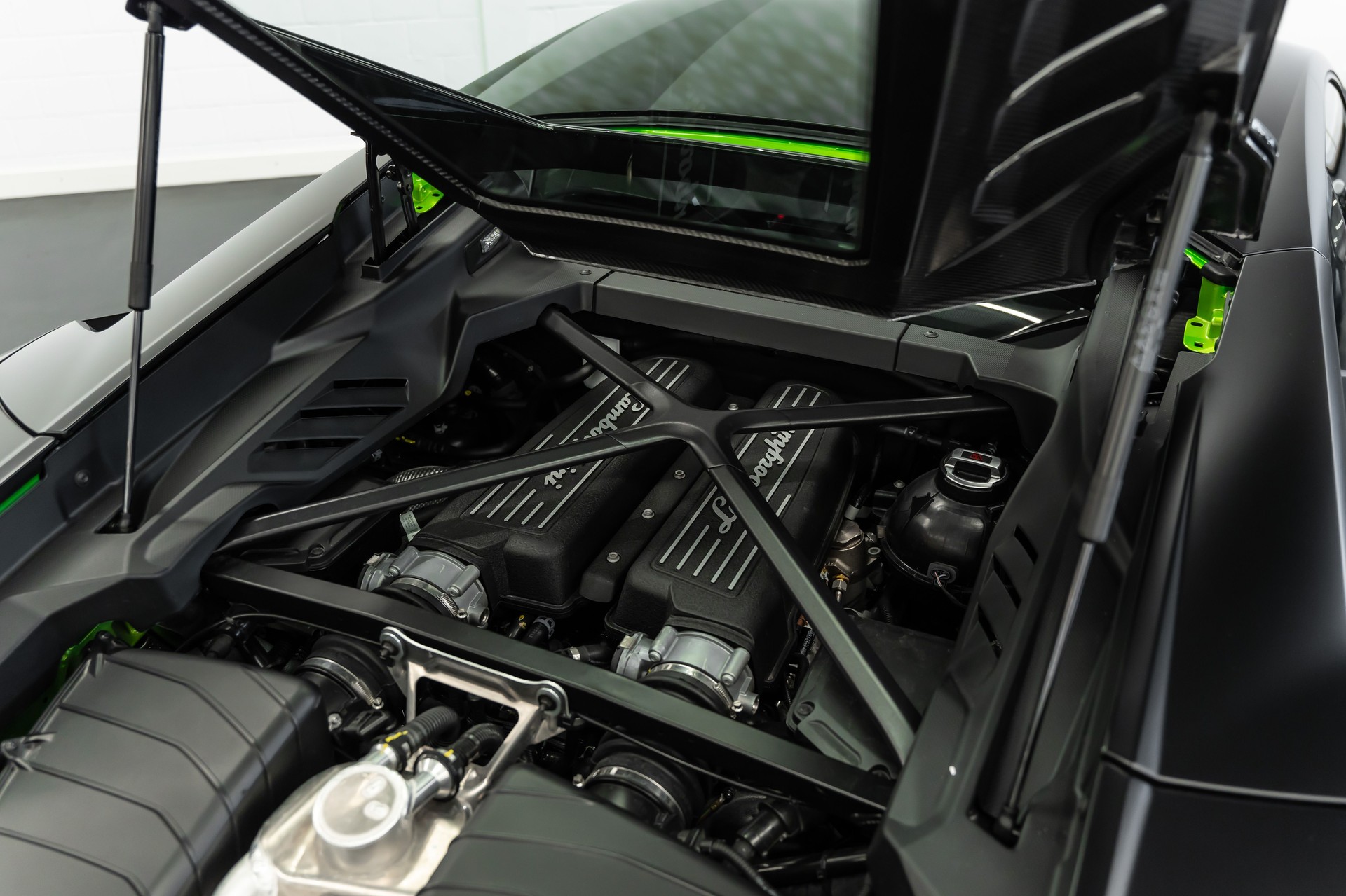 LAMBORGHINI Huracan TECNICA Coupé DCT-image-31