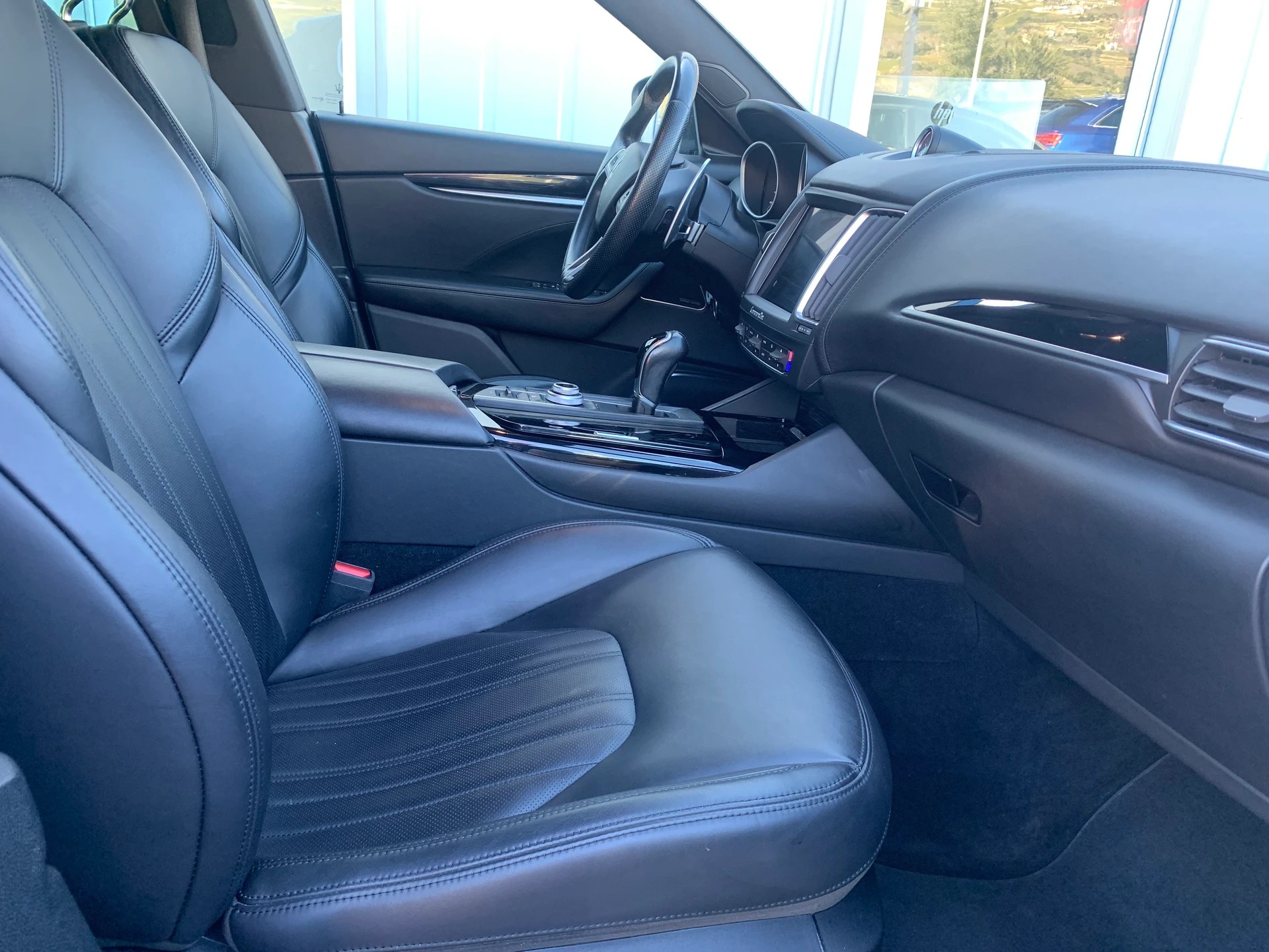 MASERATI Levante S 3.0 V6 Automatica-image-13
