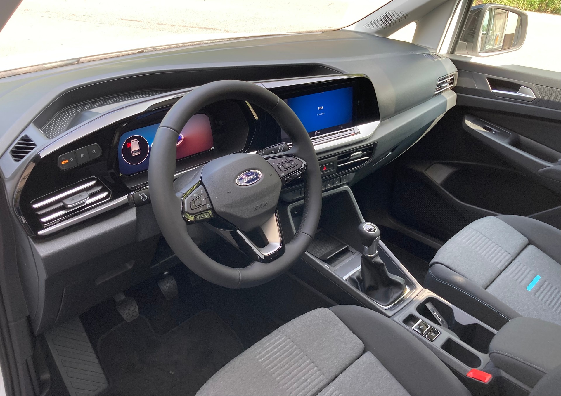 FORD Tourneo Connect 2.0 EcoBlue AWD Active-showroom-element-1