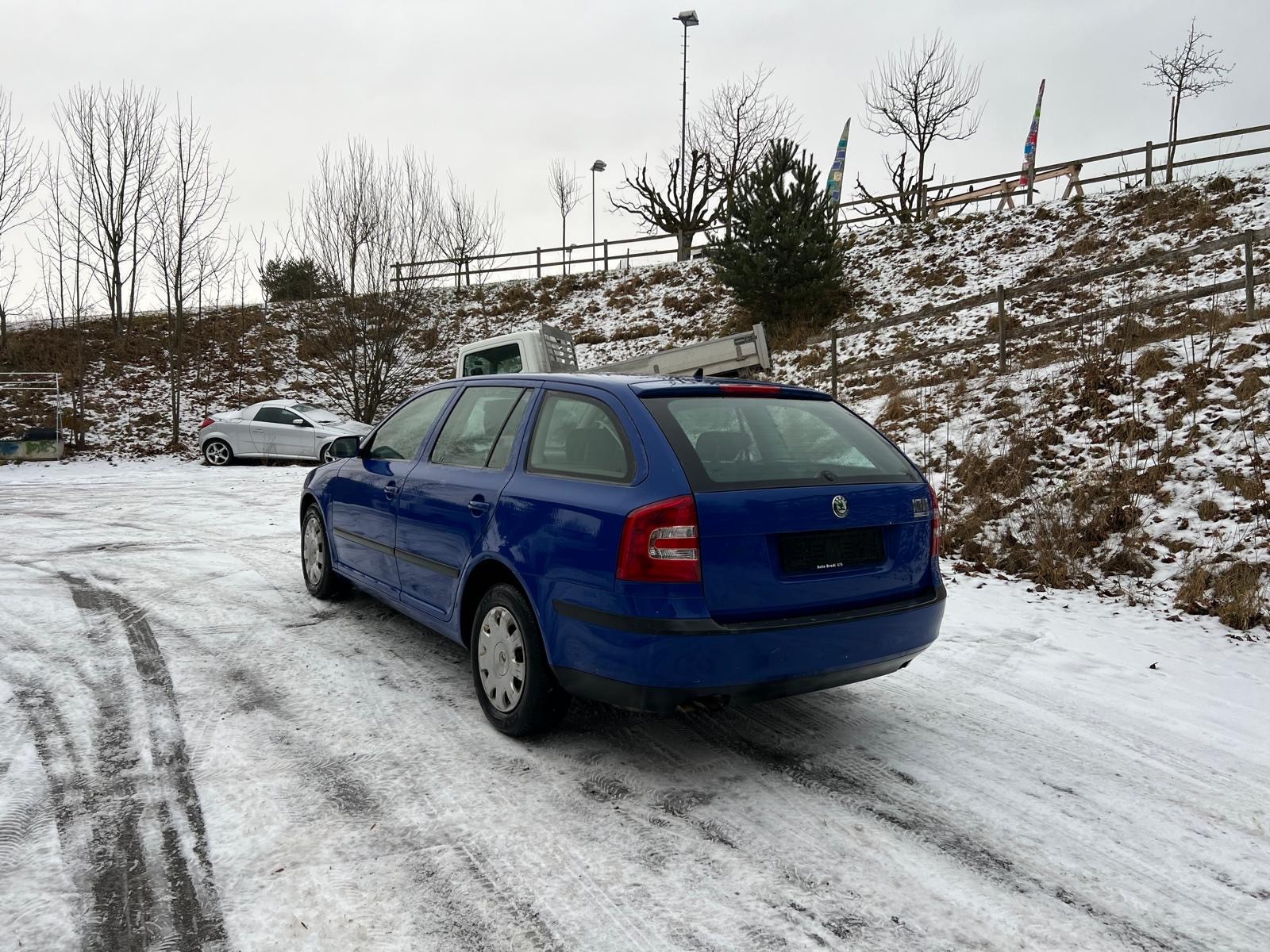 SKODA Combi-image-3